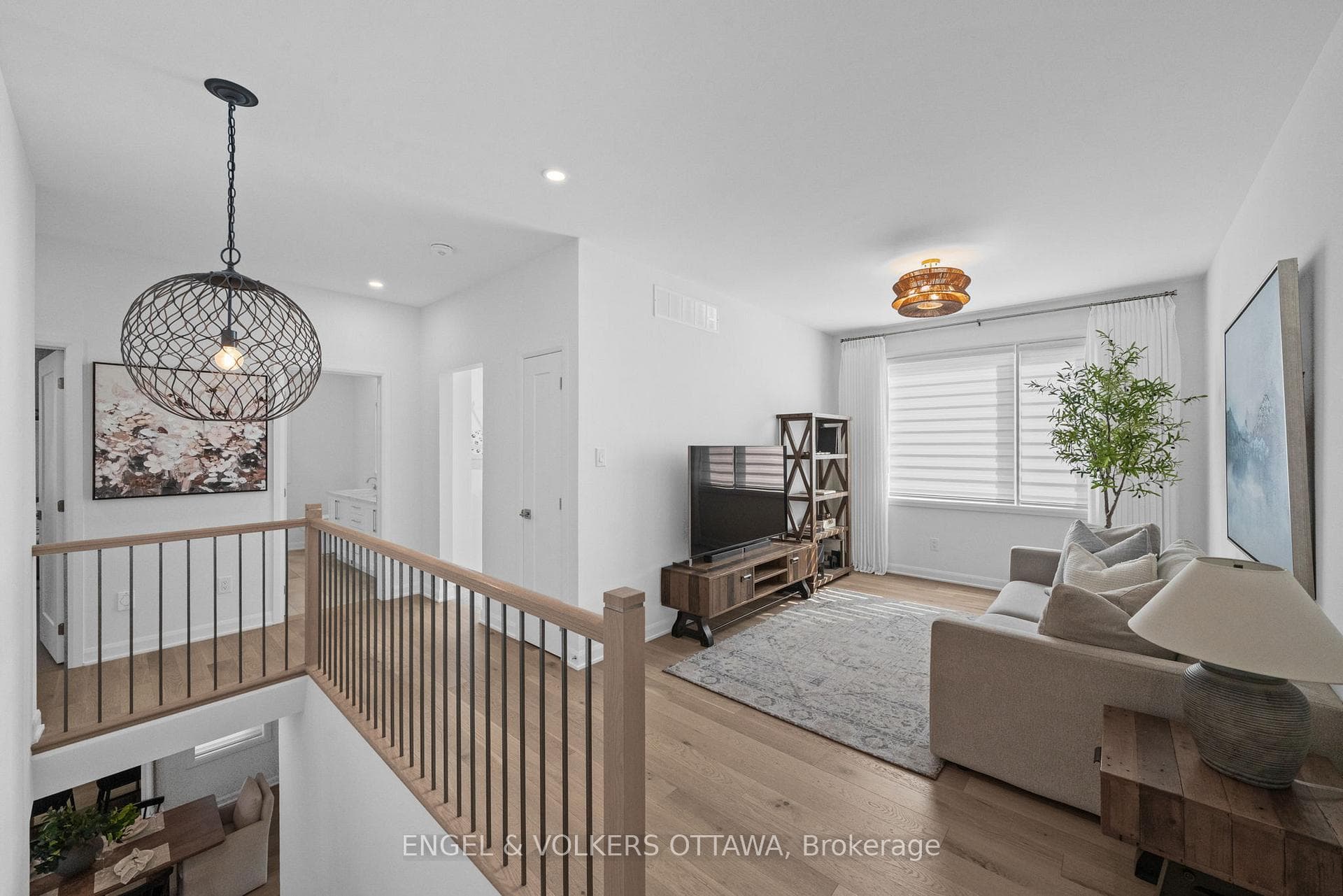 611 Ribbon Street photo 24