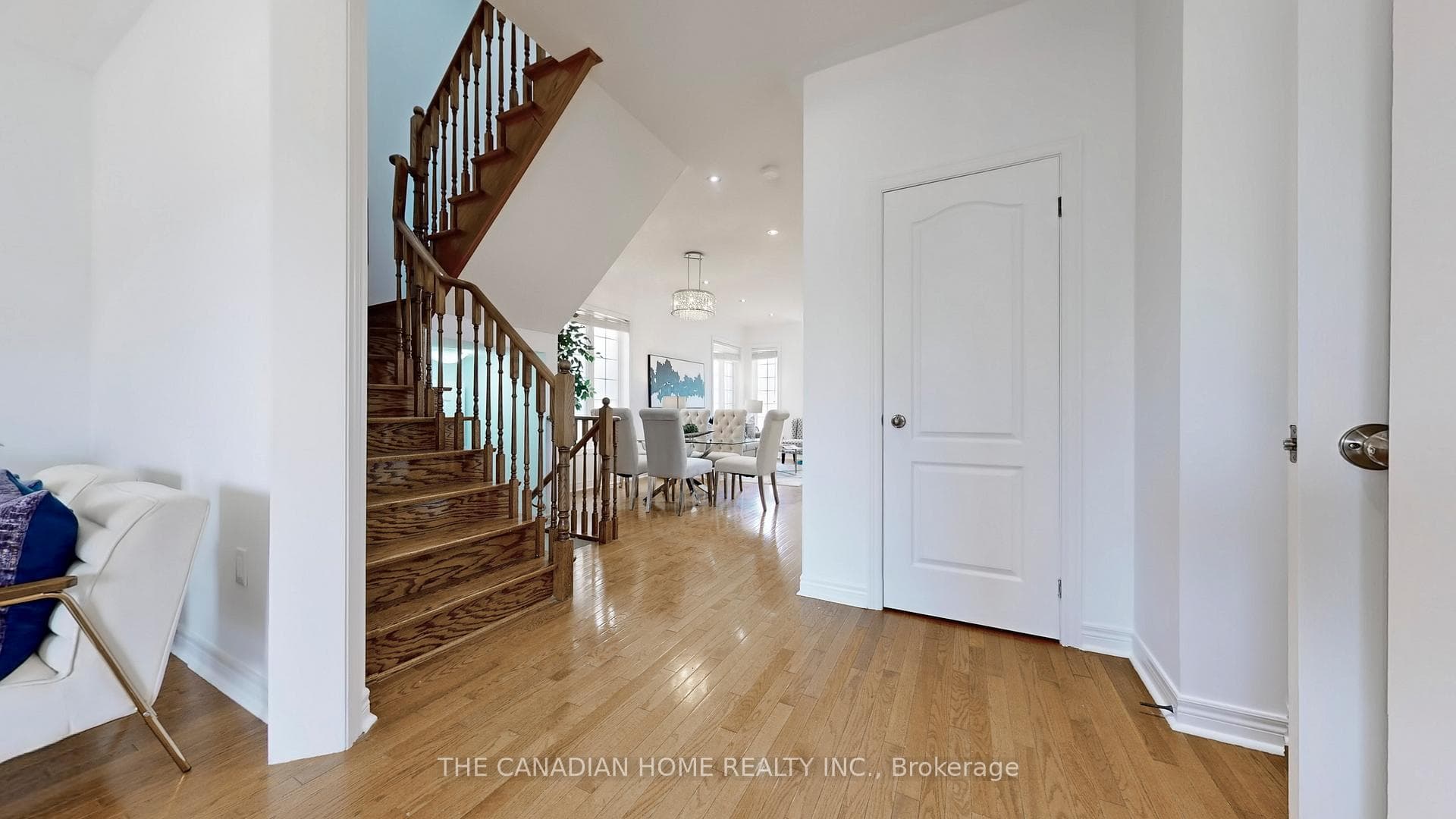 160 Fairwood Circle photo 10