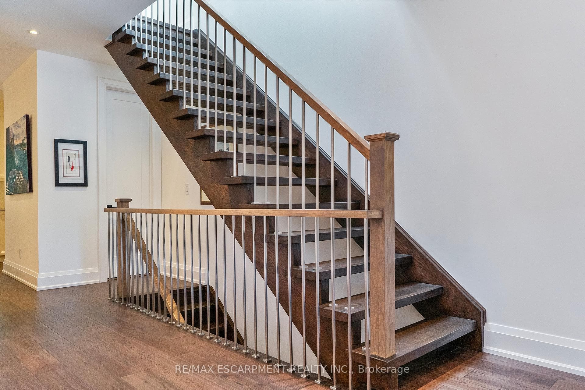24 Cayuga Avenue photo 18