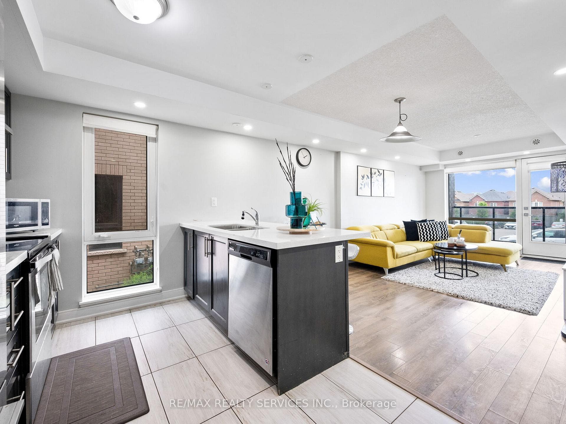 100 Dufay Road Unit 42 photo 18