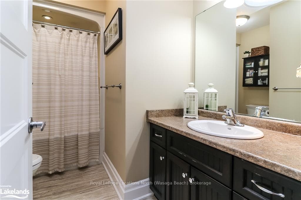 35 CHESTNUT Lane photo 38