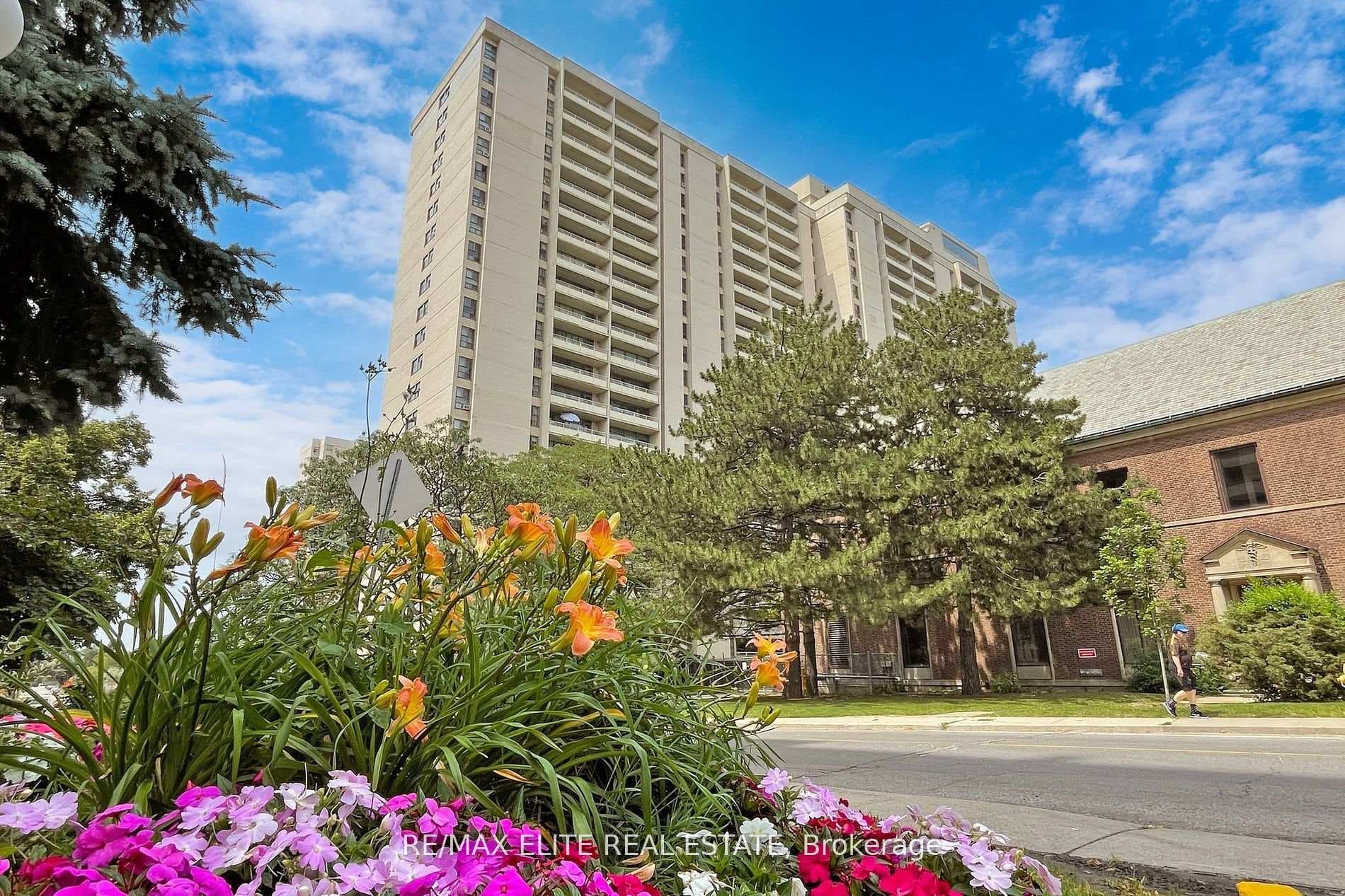 360 Ridelle Avenue Unit 1407 photo 35