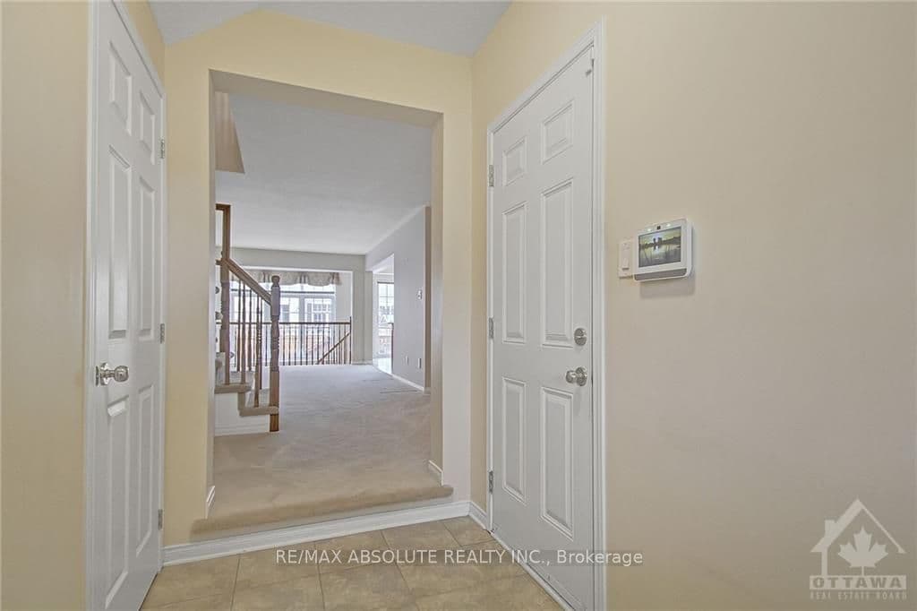 458 TEMPLEFORD Avenue photo 3