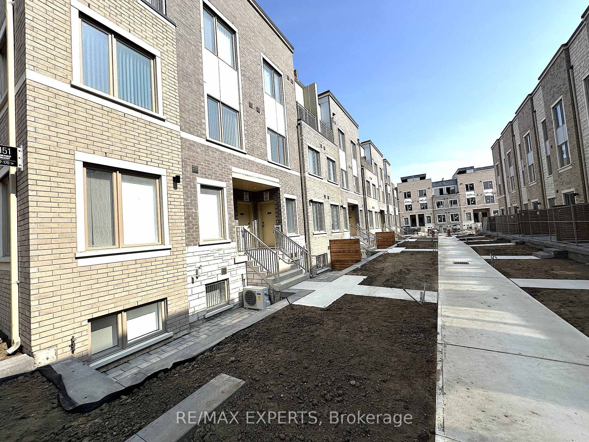 151 Honeycrisp Crescent Unit 160 photo 1