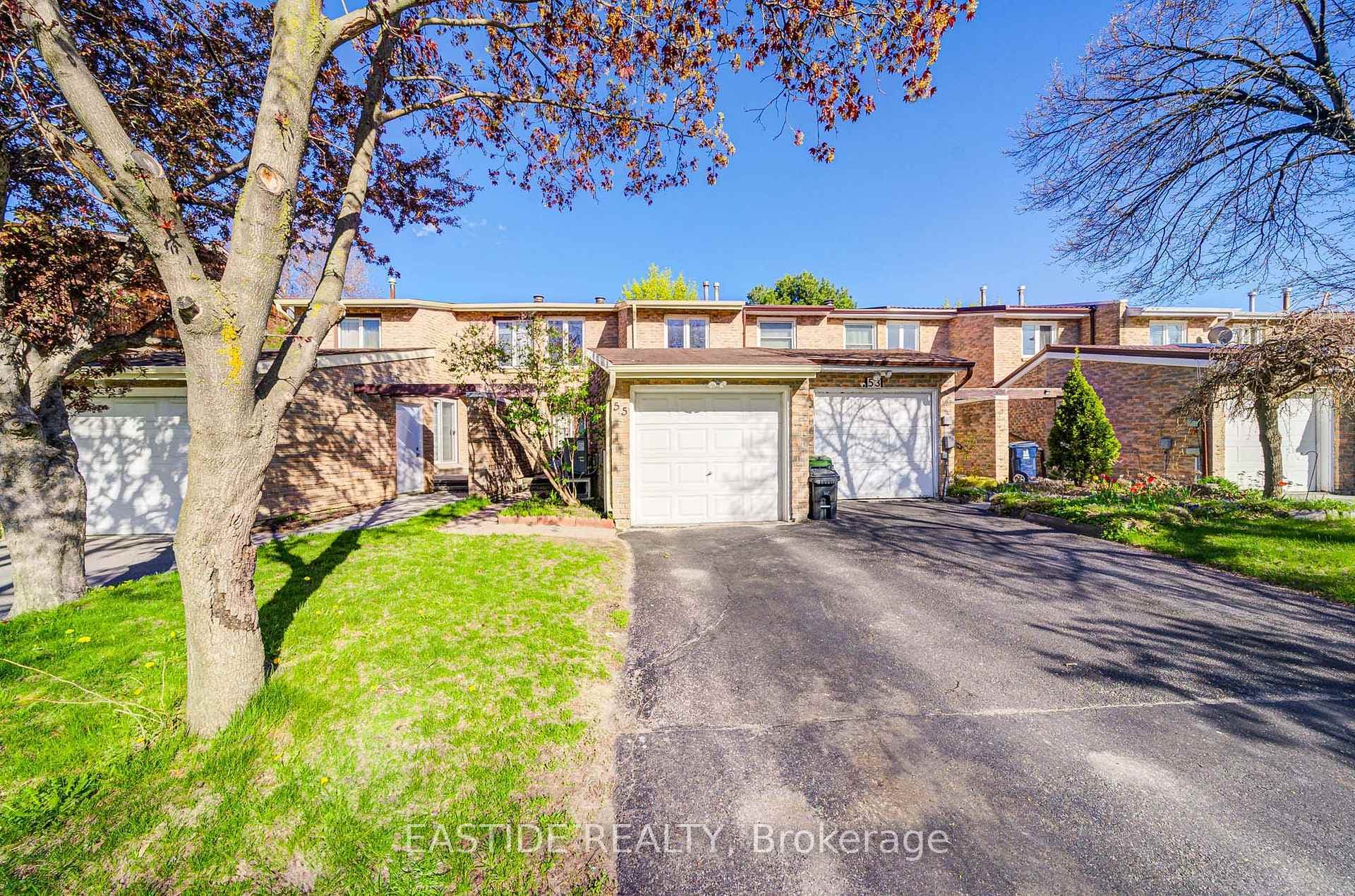 55 Ambercroft Boulevard photo 1