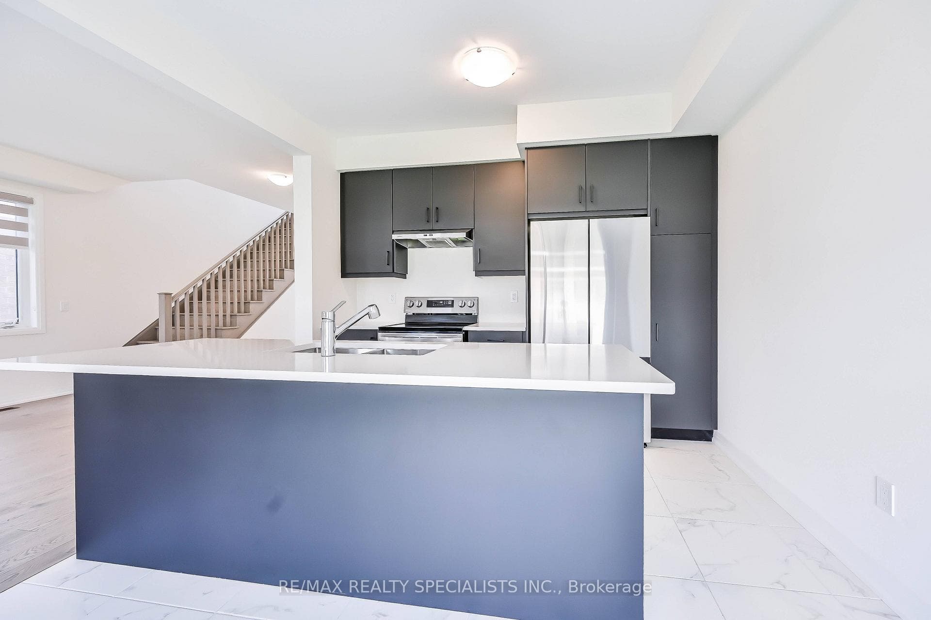 92 YALE Drive photo 16