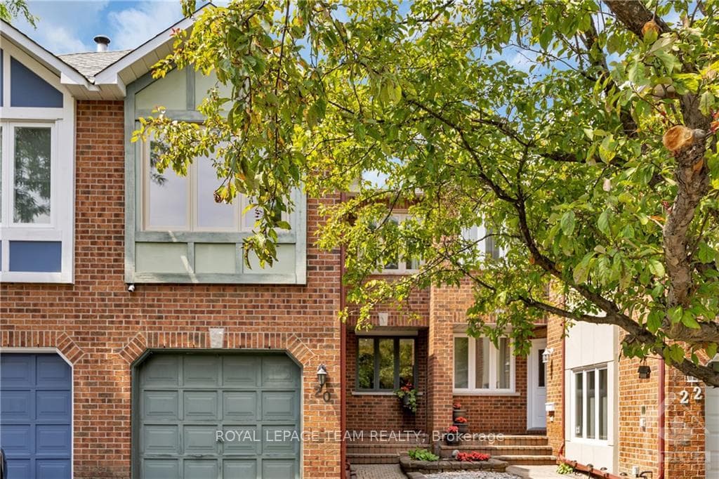 20 ASHPARK Crescent photo 1