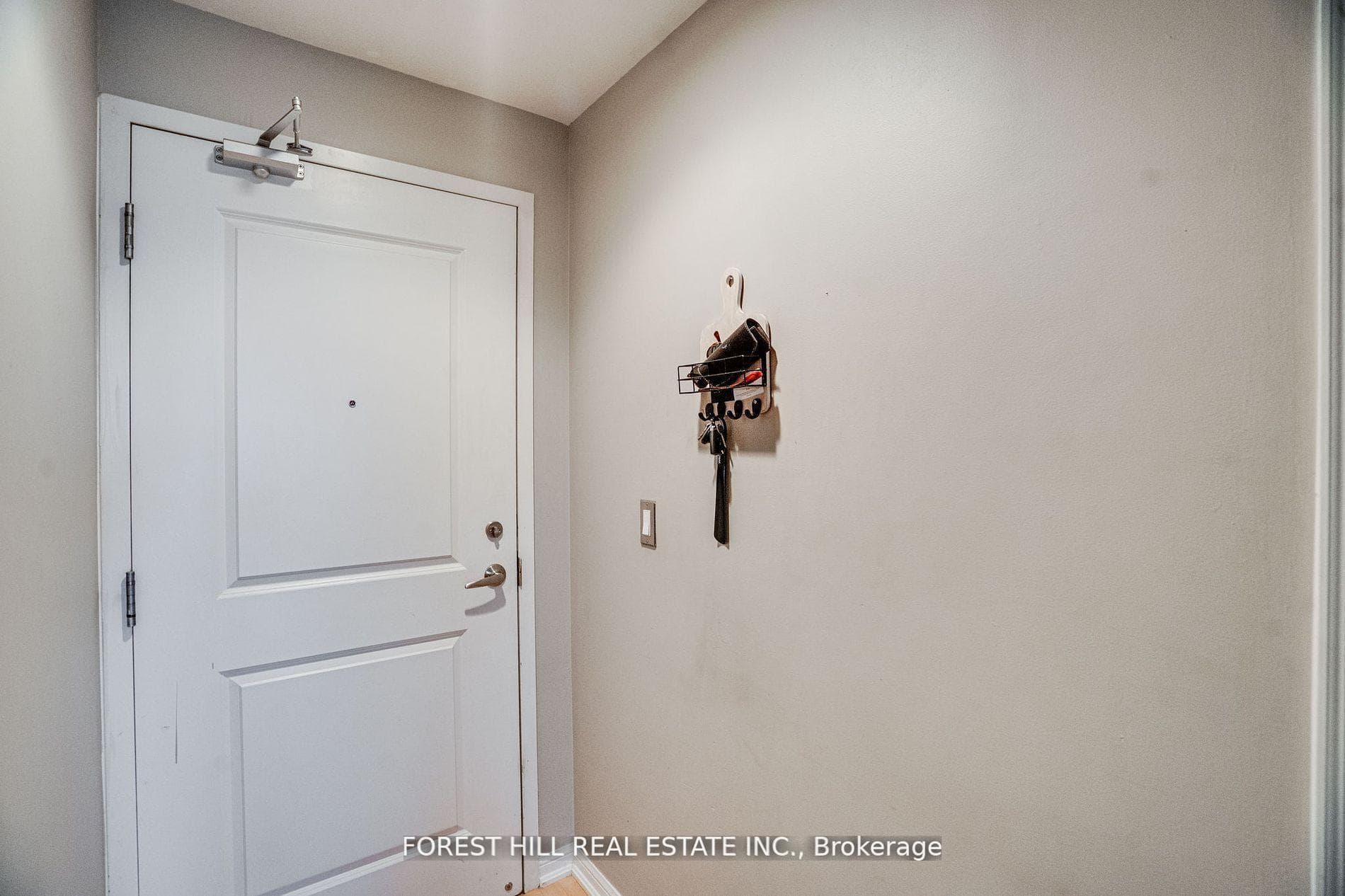 628 Fleet Street Unit 613 photo 5