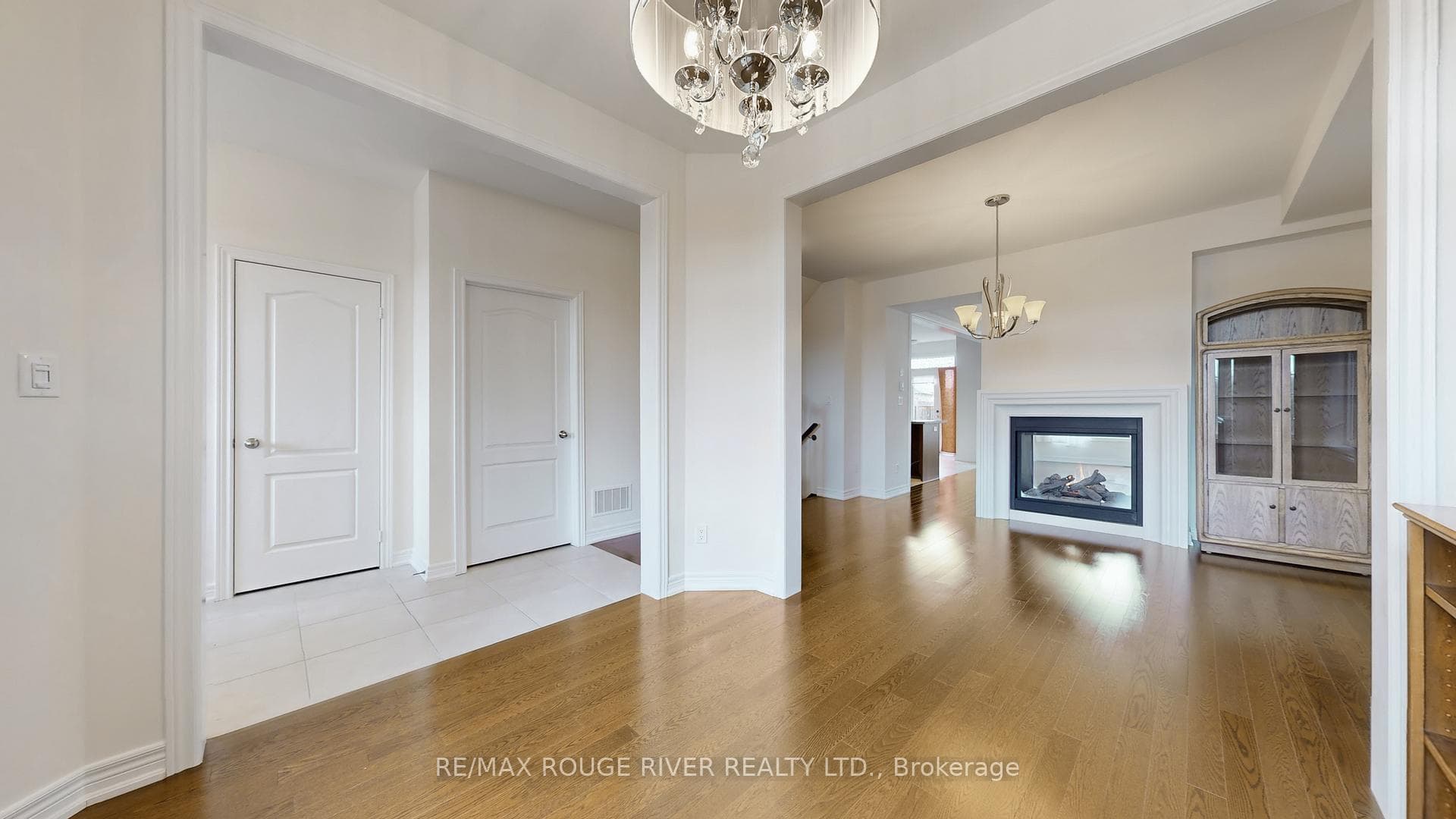 2732 Donald Cousens Parkway photo 6