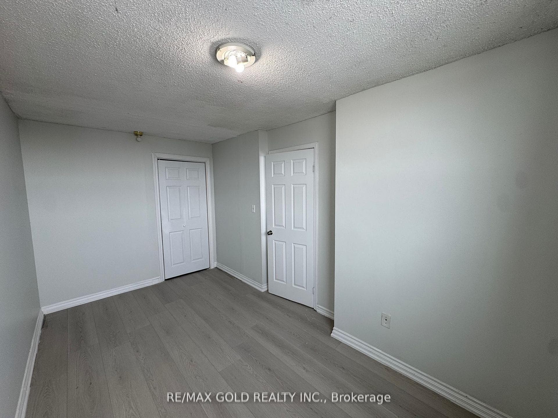 100 Wingarden Court Unit 713 photo 8