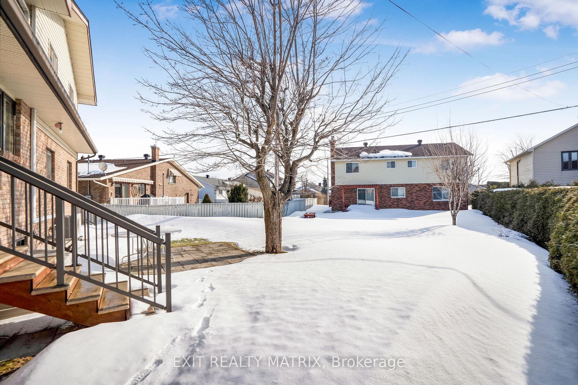 621 Albert Street photo 33