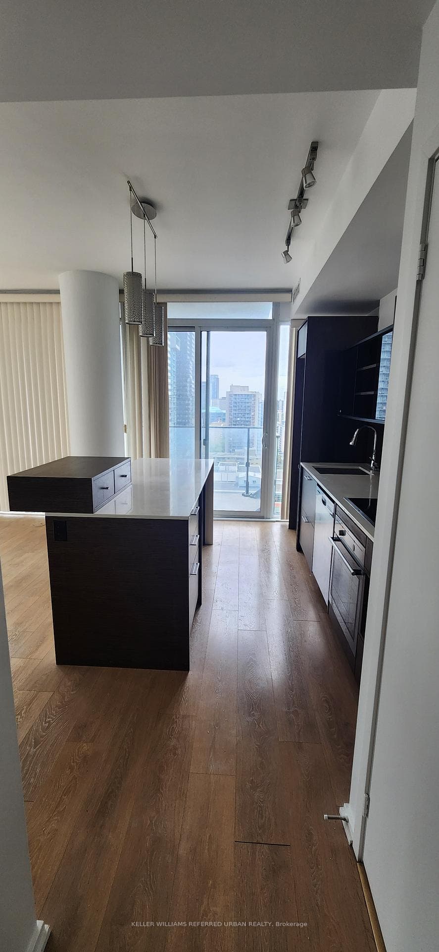 75 St Nicholas Street Unit 2108 photo 2