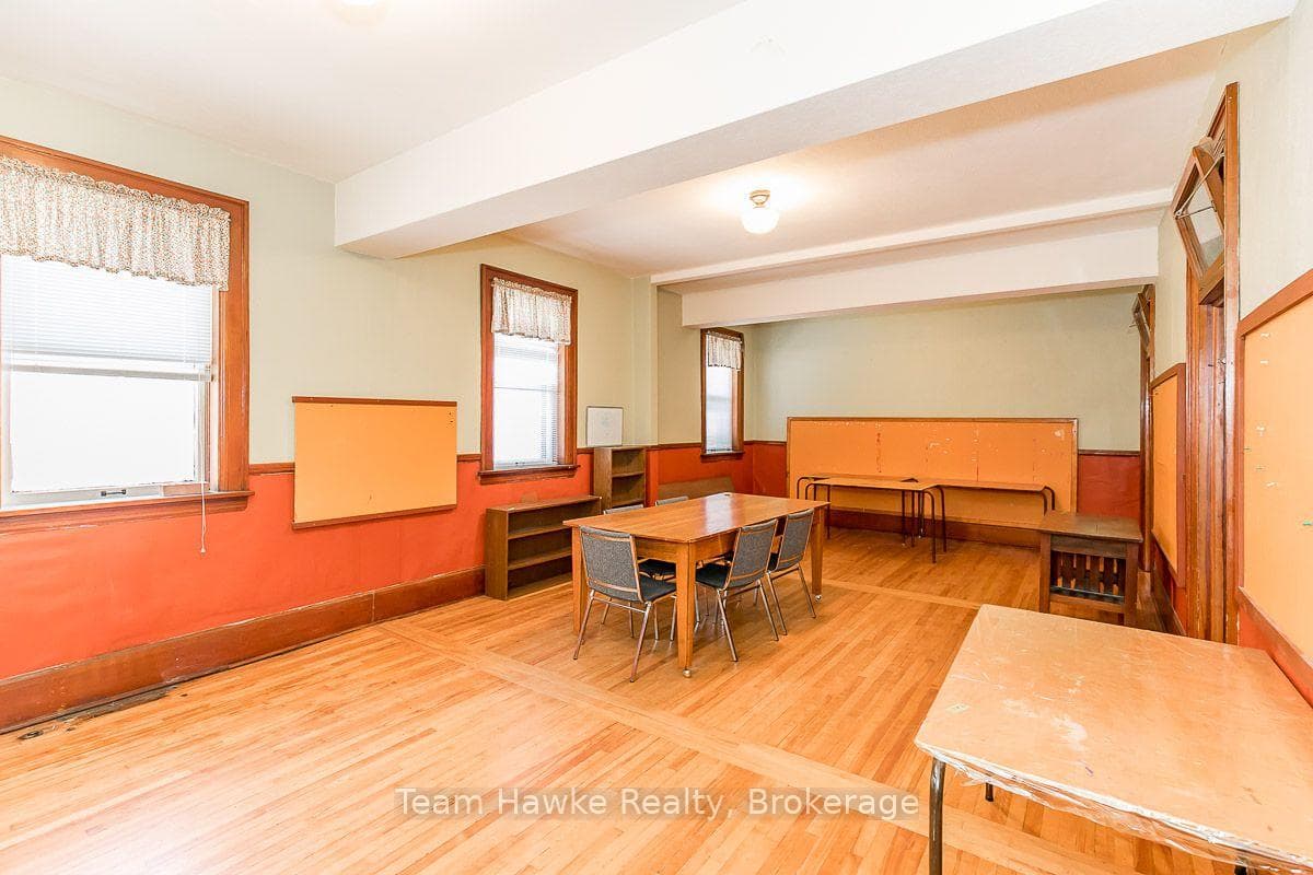 539 HUGEL Avenue photo 28