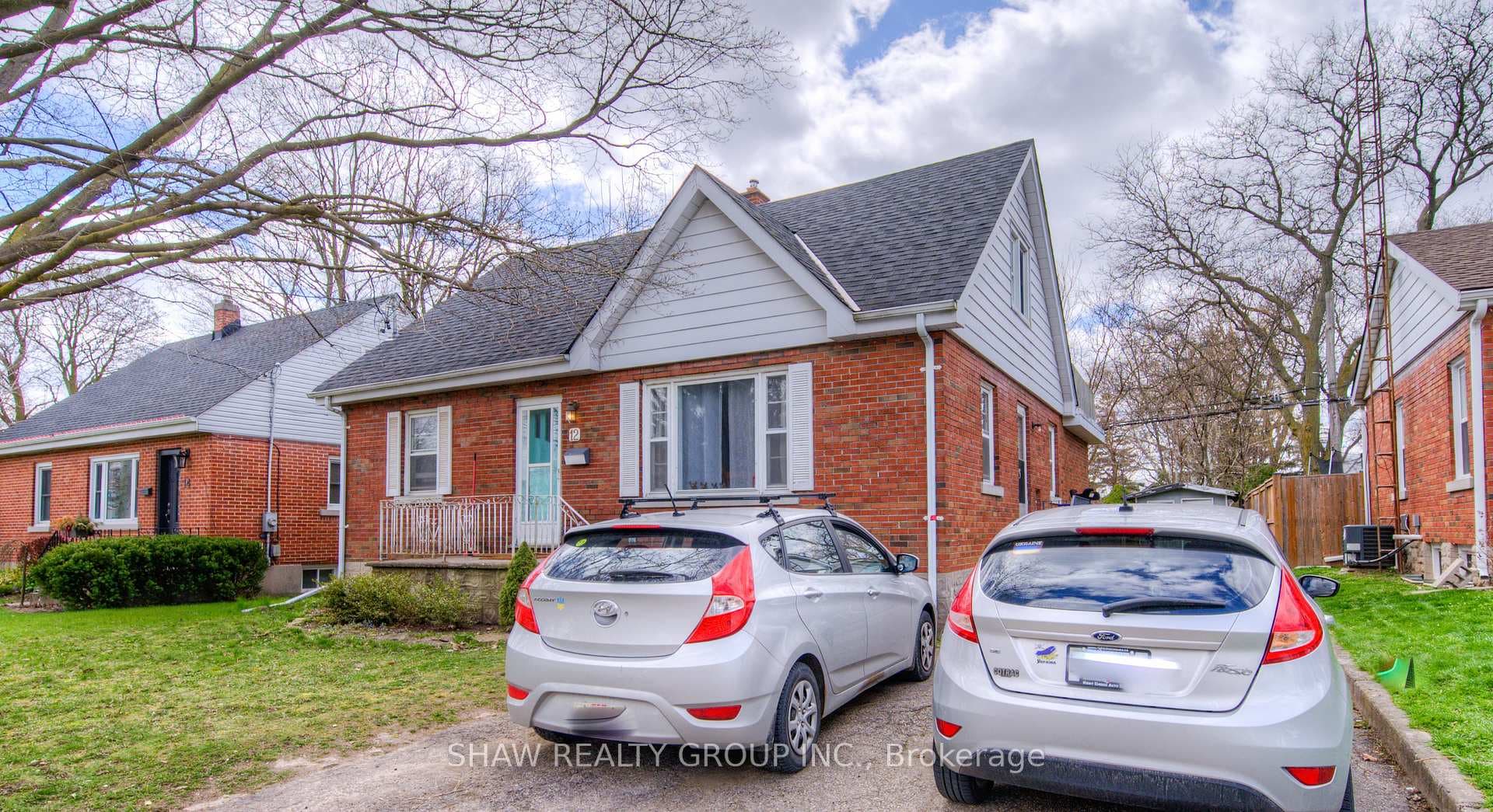 12 Christopher Drive photo 2