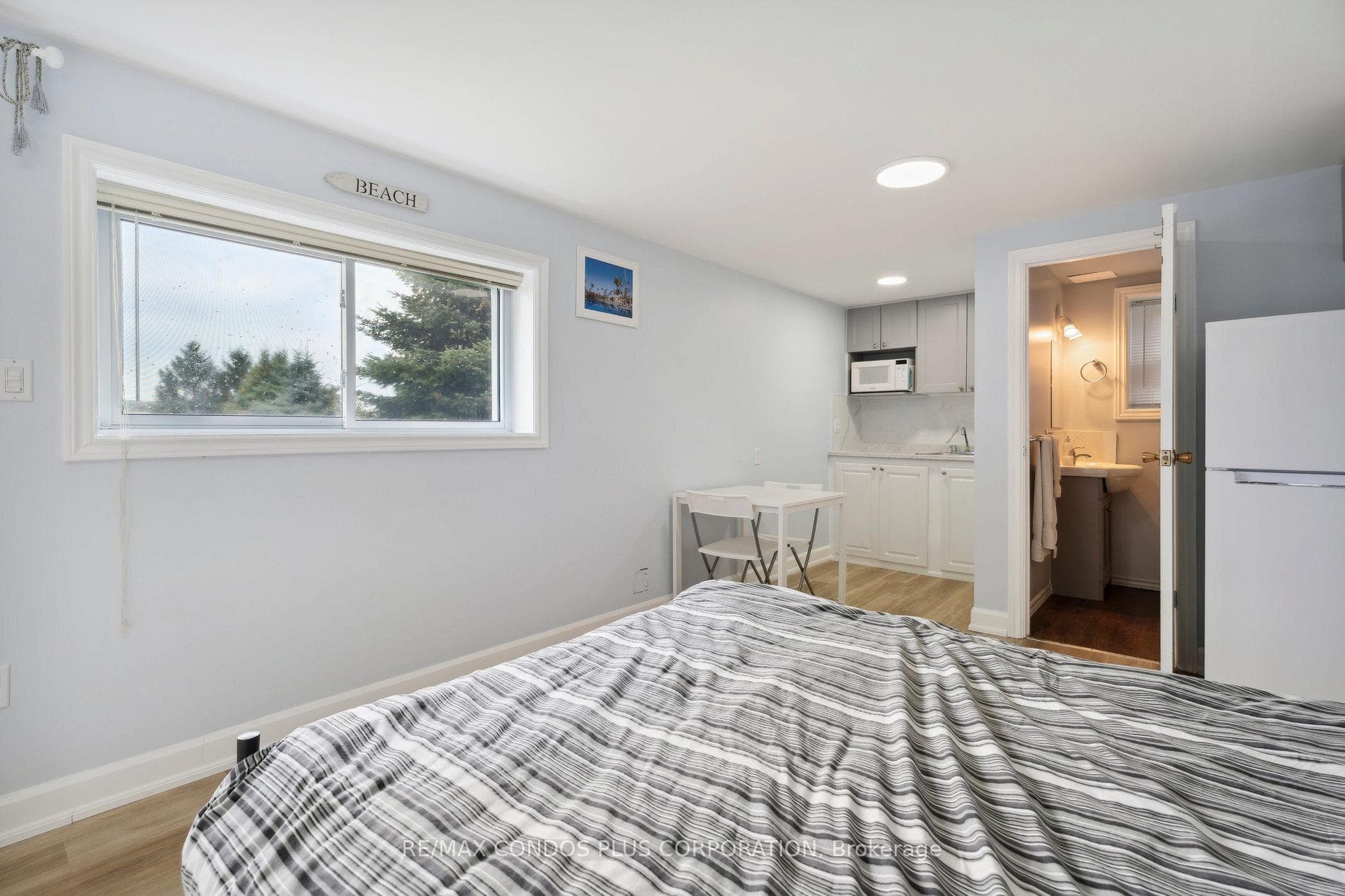 51 Robert Street photo 32