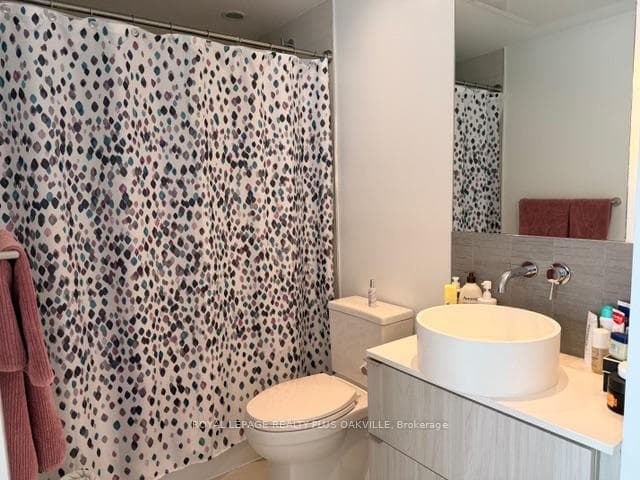 161 Roehampton Avenue Unit 1201 photo 9