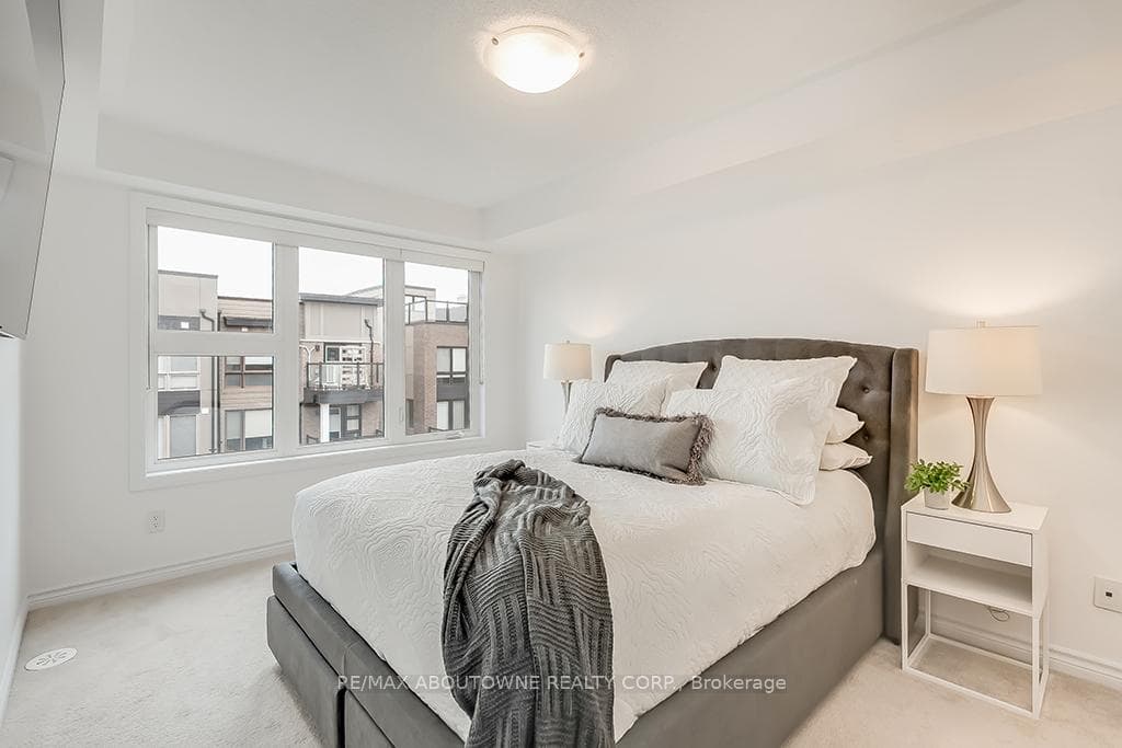 3048 Silvertip Common N/A photo 20