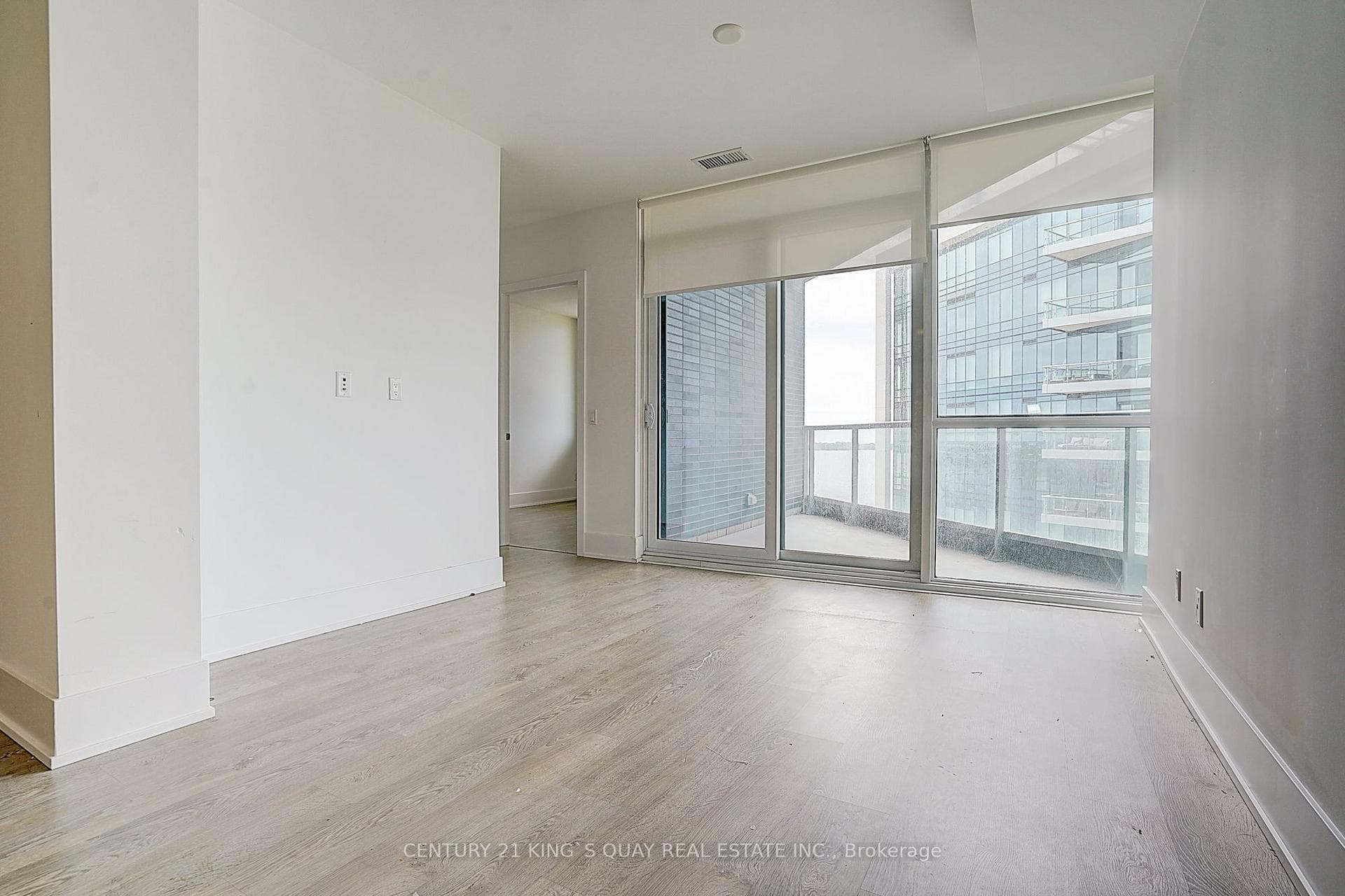 1 Edgewater Drive Unit Ph01 photo 6