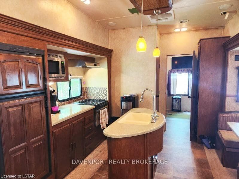 33900 SUGARBUSH Road Unit 123 photo 4