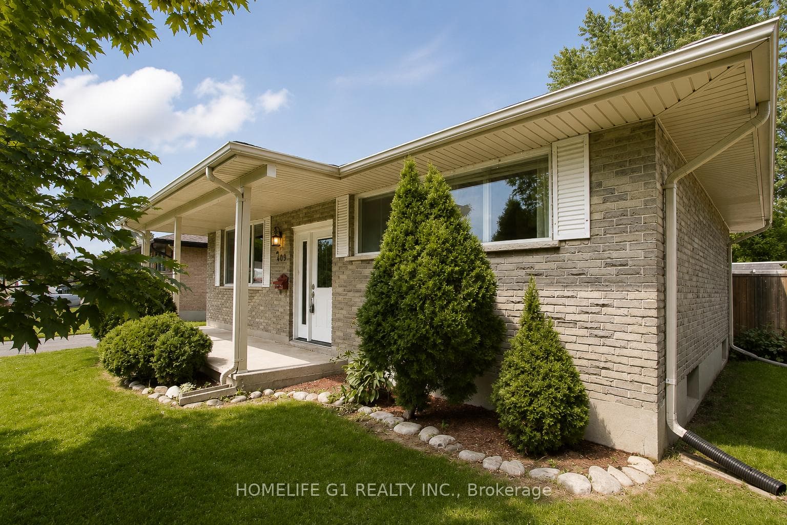 409 Hudson Drive photo 6