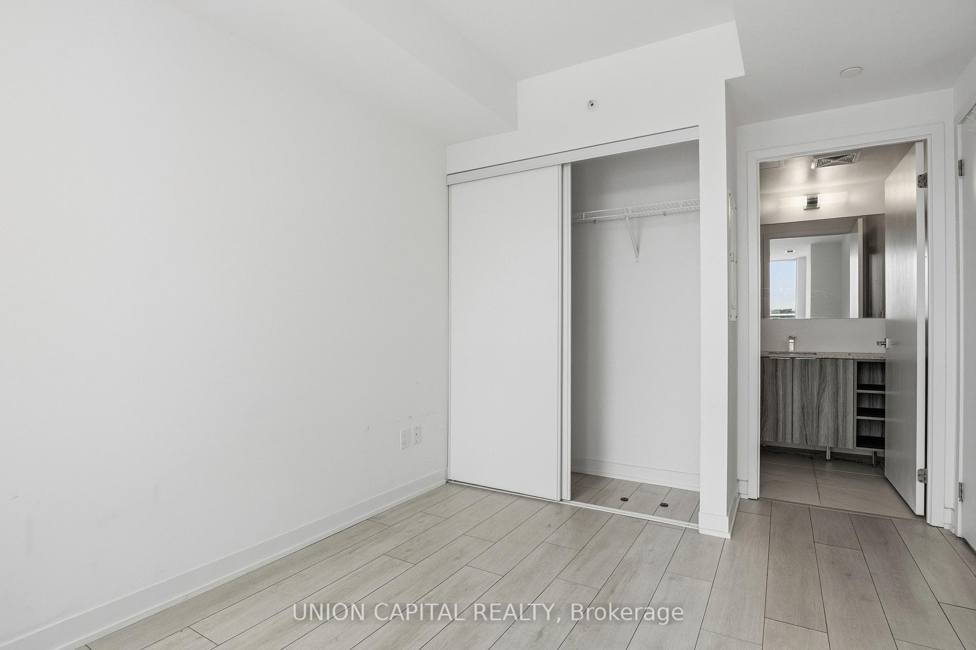 31 Tippett Road Unit 222 photo 16