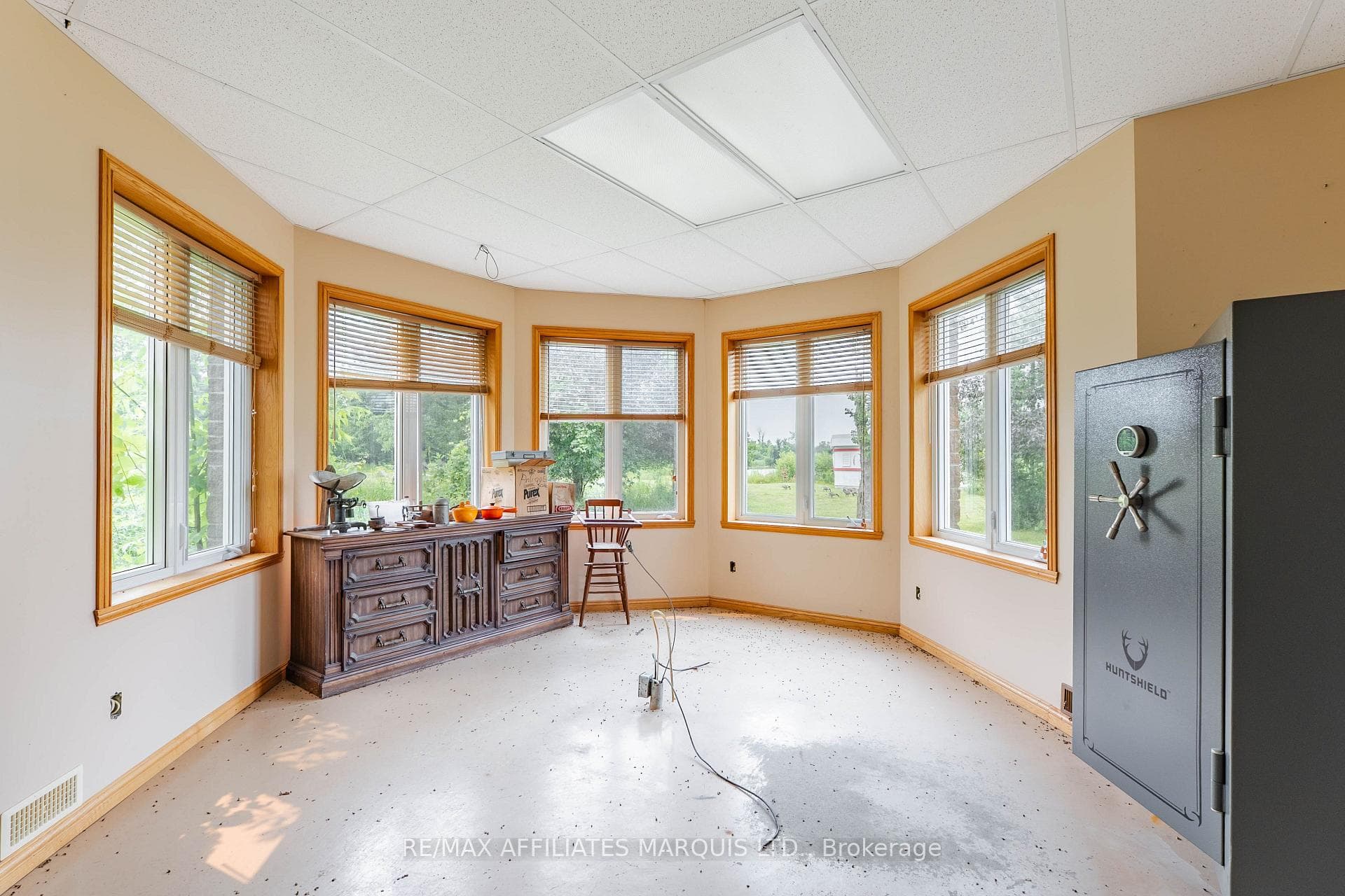 17588 McPhail Road photo 31