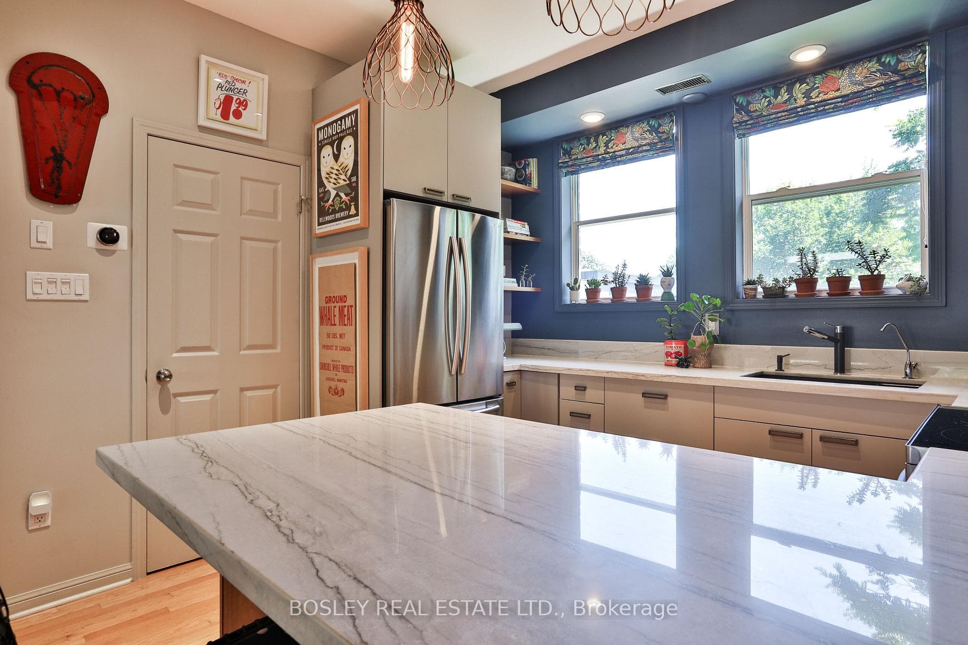 Quartzite counter