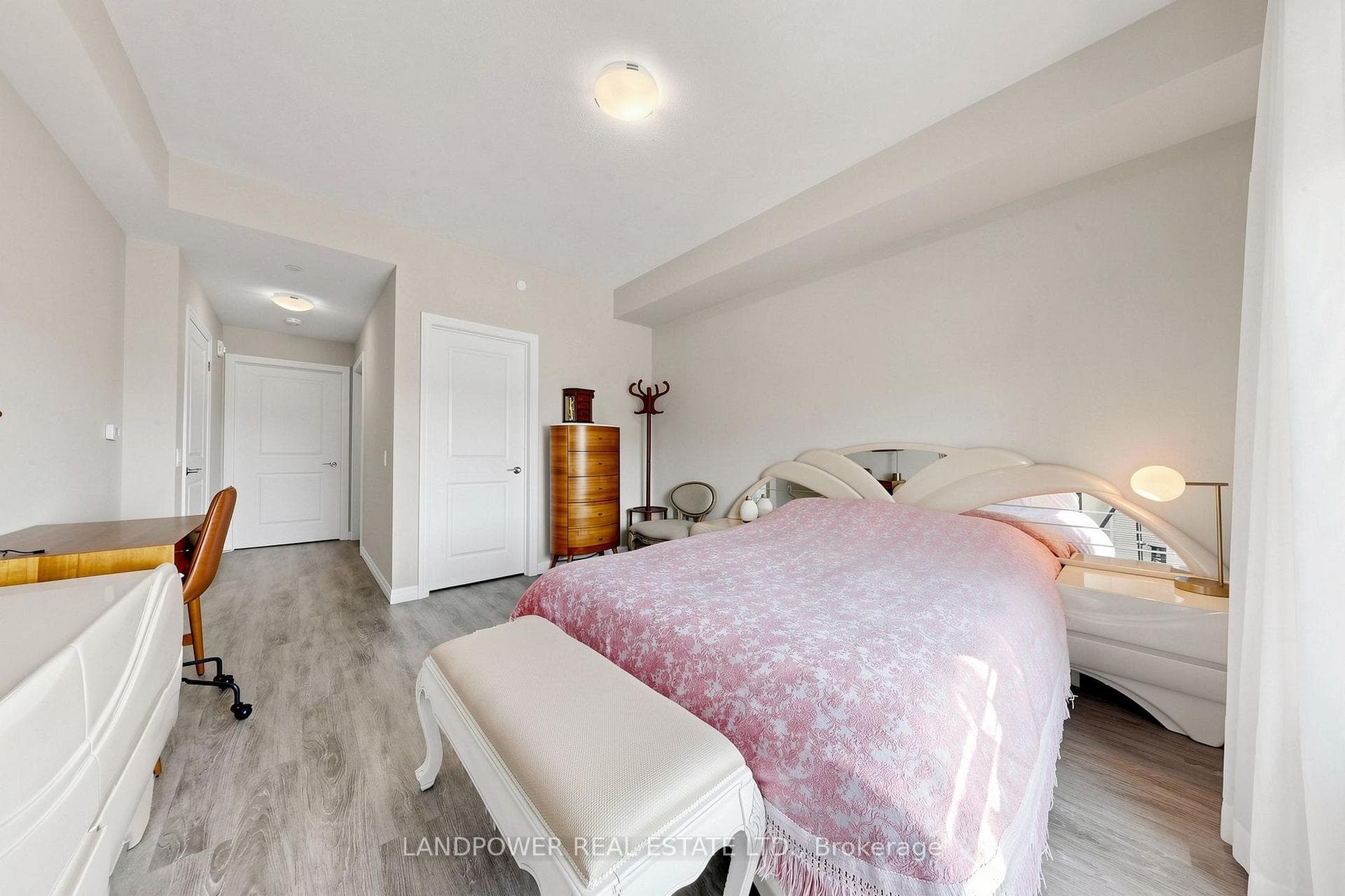 440 William Graham Drive Unit 503 photo 13