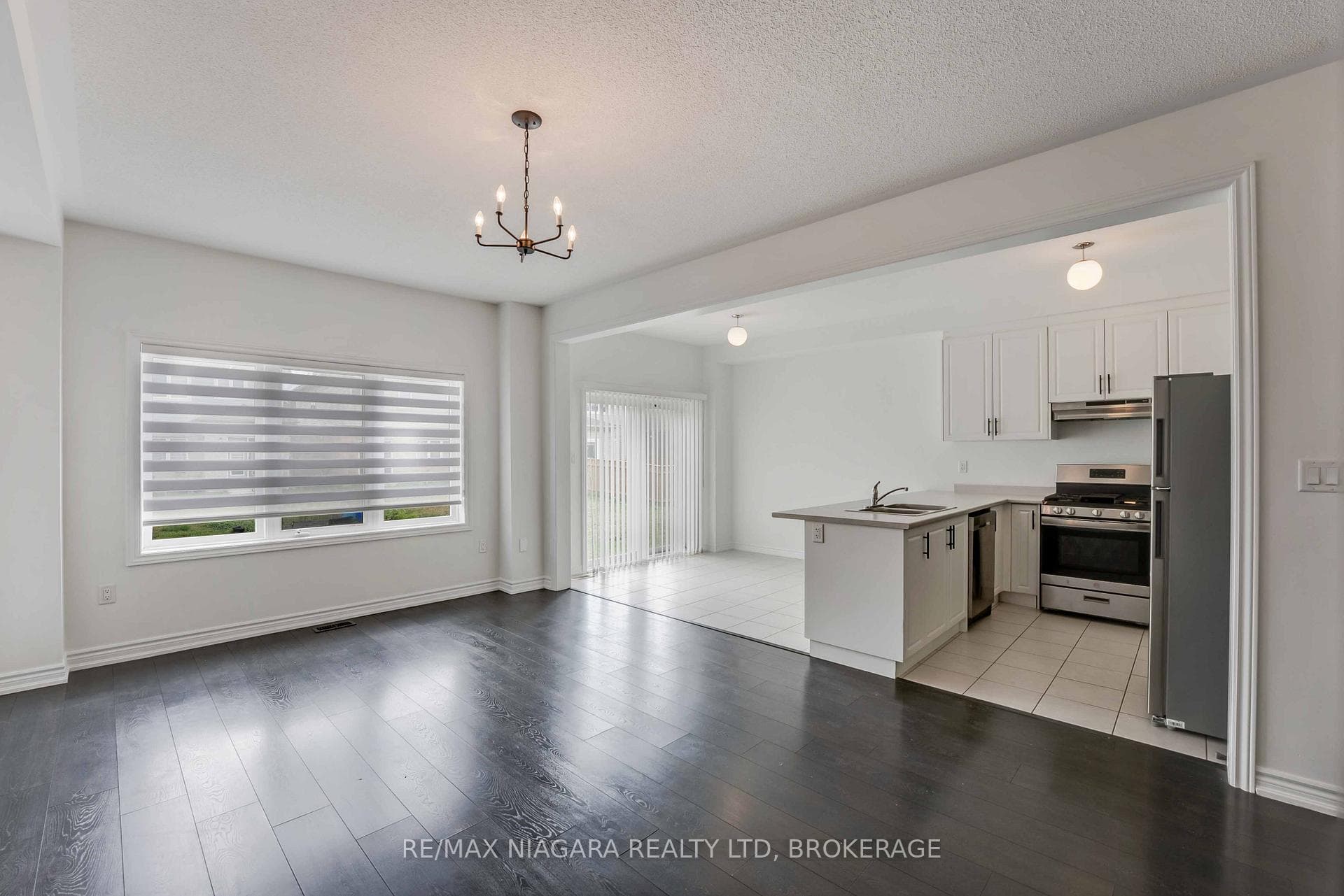 106 Tumblewood Place photo 7