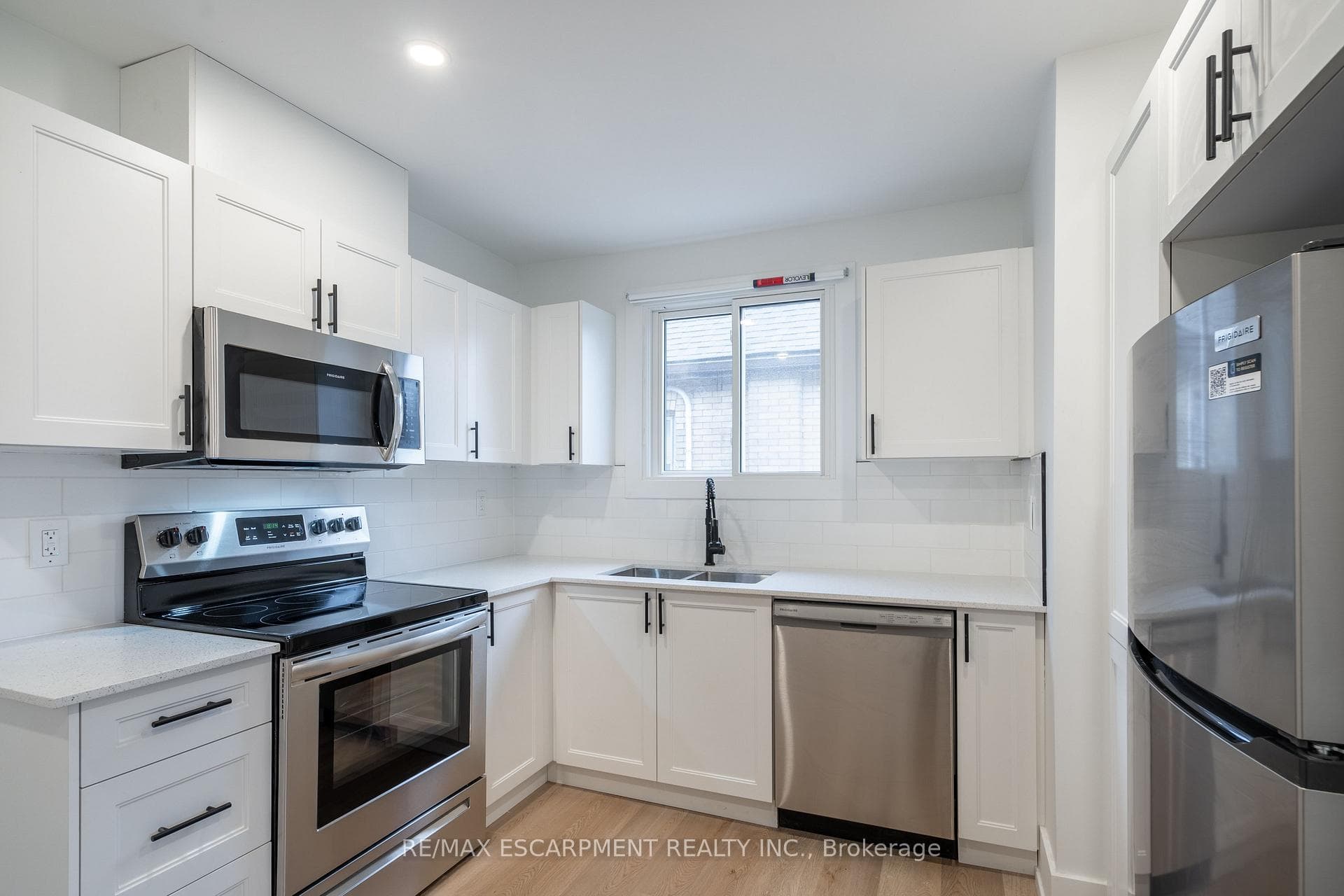 204 Balsam Avenue photo 23