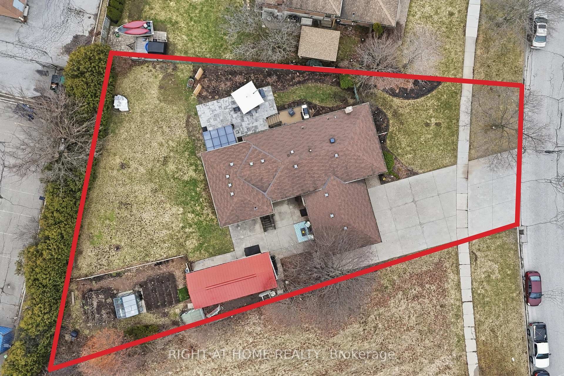 Oversized Lot. Large enough for a pool