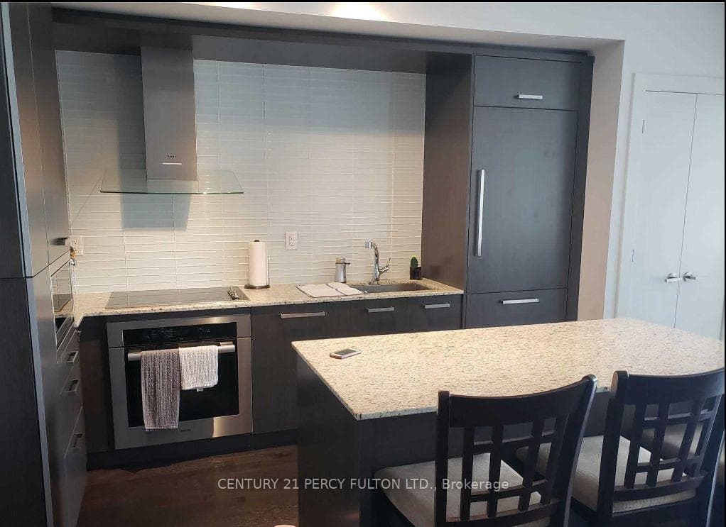 3018 Yonge Street Unit 817 photo 13
