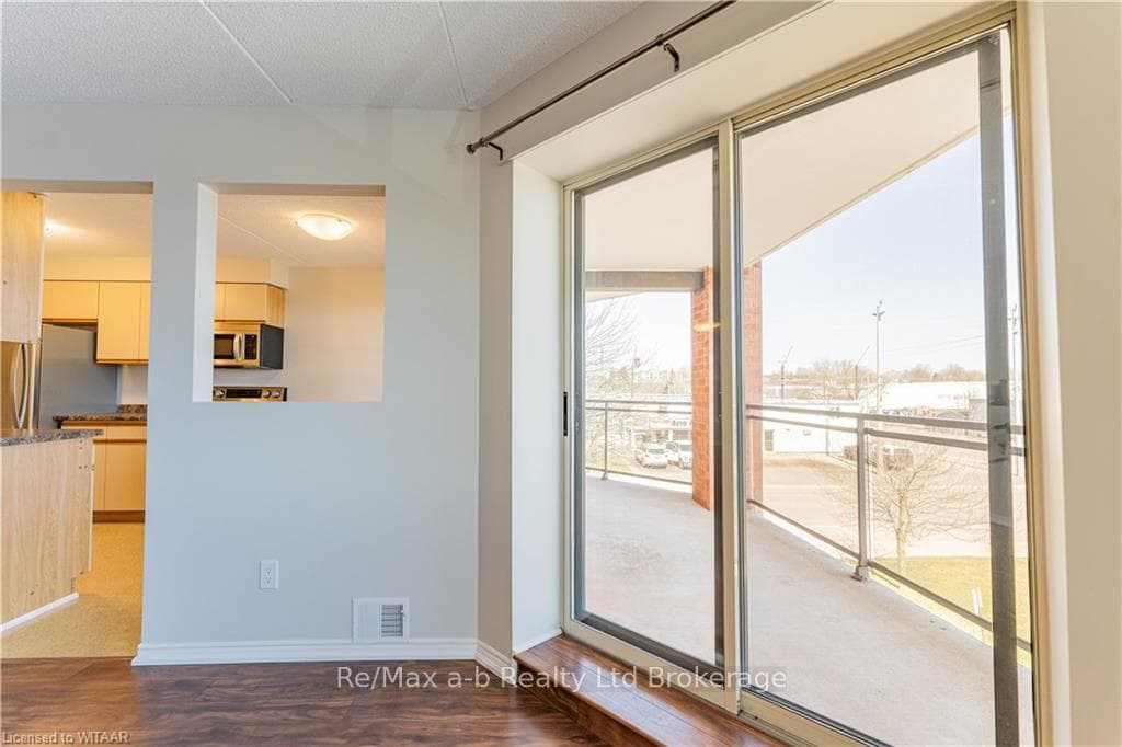 75 BRIDGE Street Unit 308 photo 10