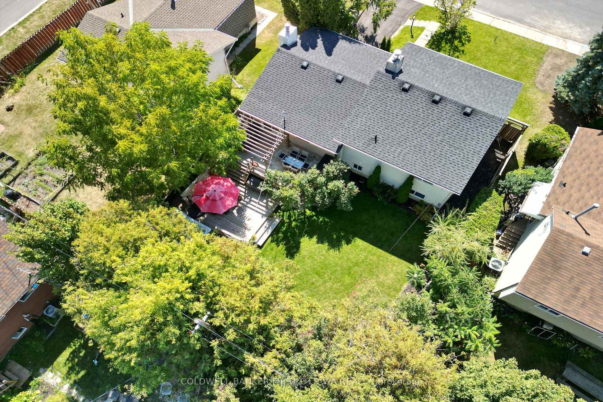421 Ferrill Crescent photo 36