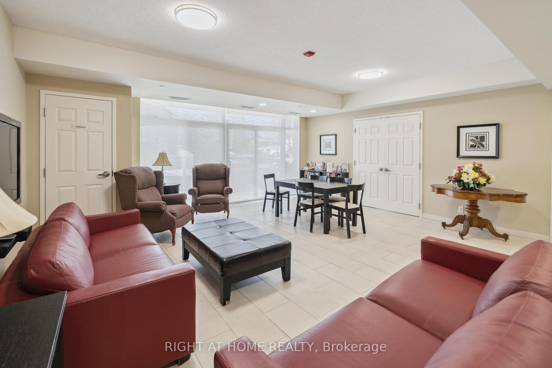 171 Shanly Street Unit 411 photo 30