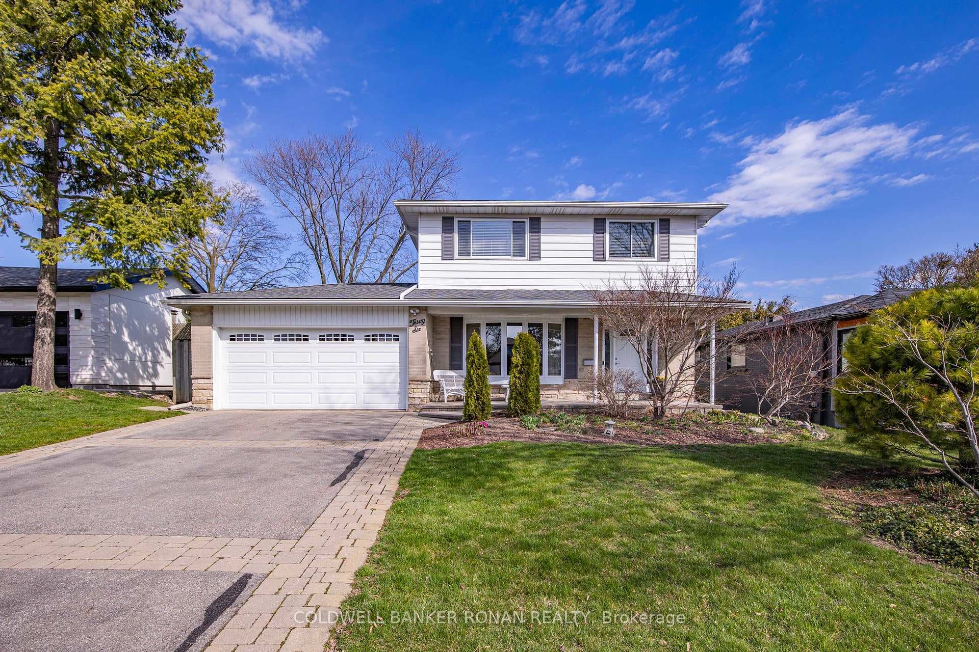36 Donalbain Crescent photo 1
