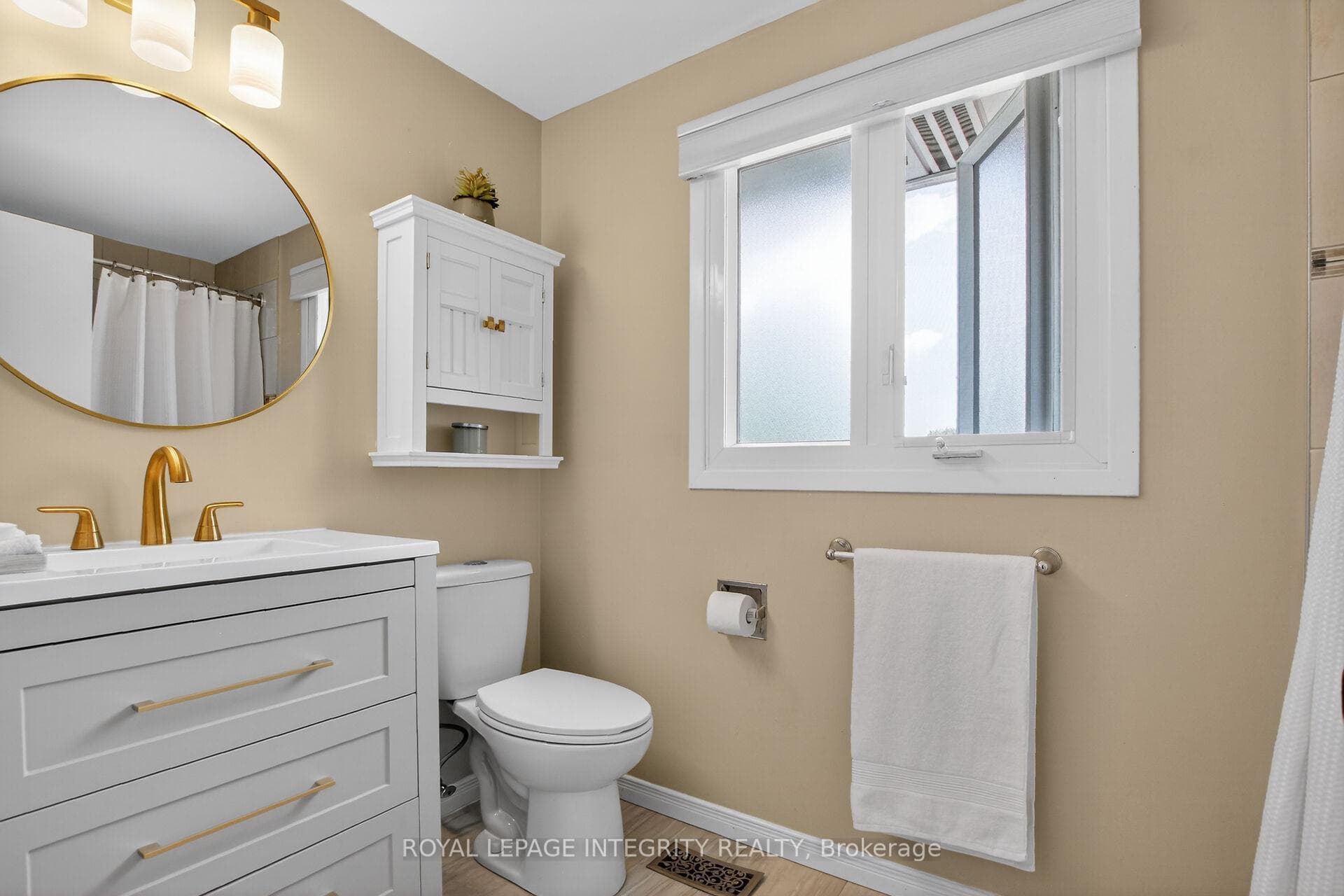 1646 Grey Nuns Drive photo 31