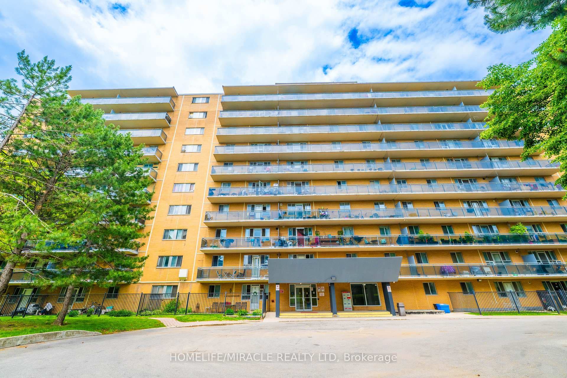 100 Dundalk Drive Unit 707 photo 1