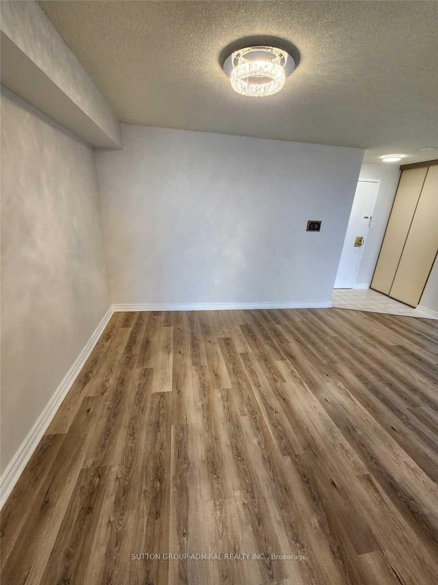343 Clark Avenue Unit 1204 photo 7