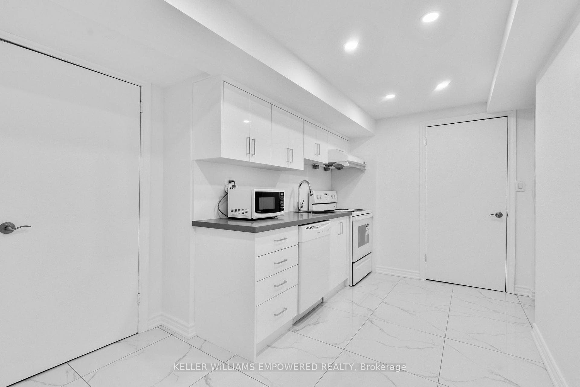 57 Tobruk Crescent photo 37
