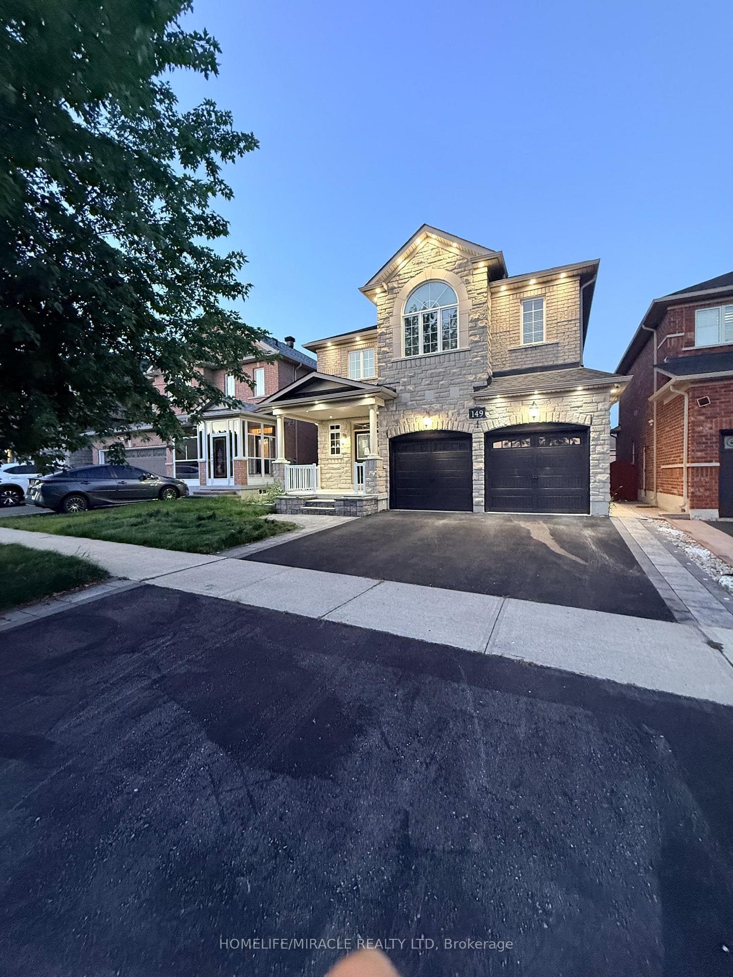 149 Riverwalk Drive photo 28