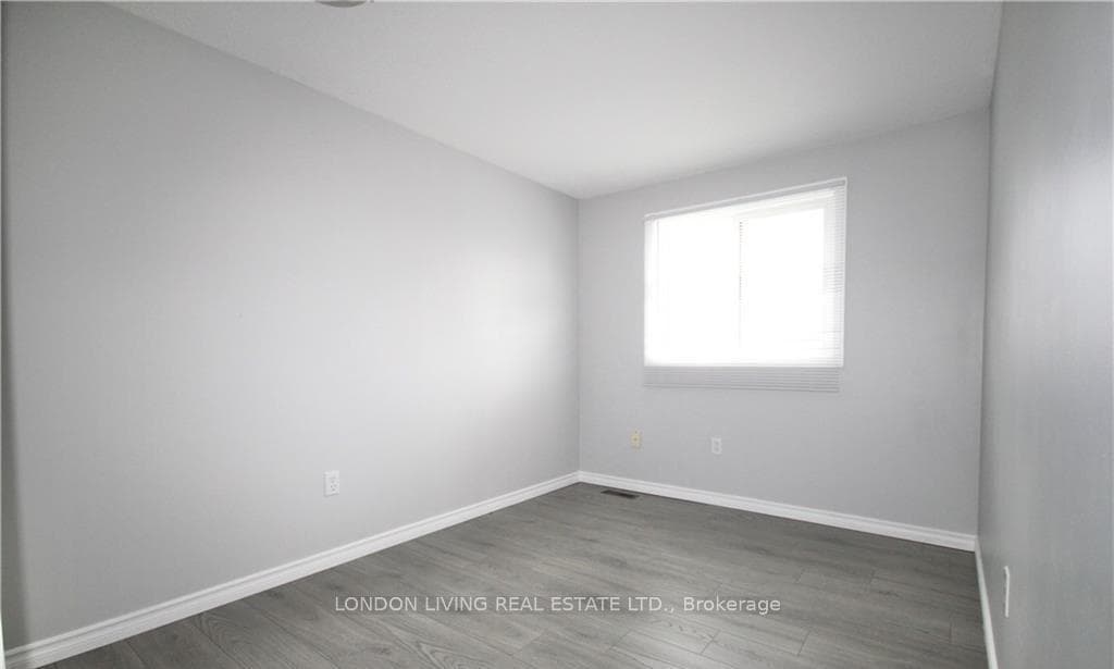 70 Chapman Court Unit 82 photo 18