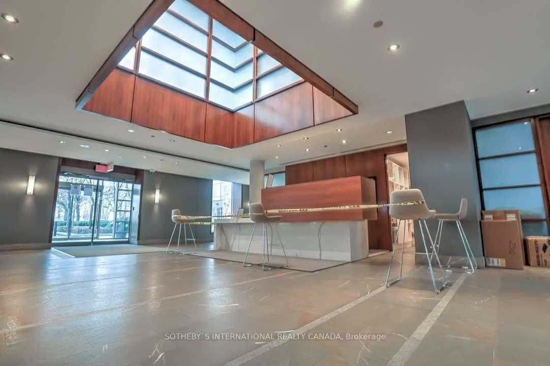 500 Queens Quay N/A Unit 806W photo 2