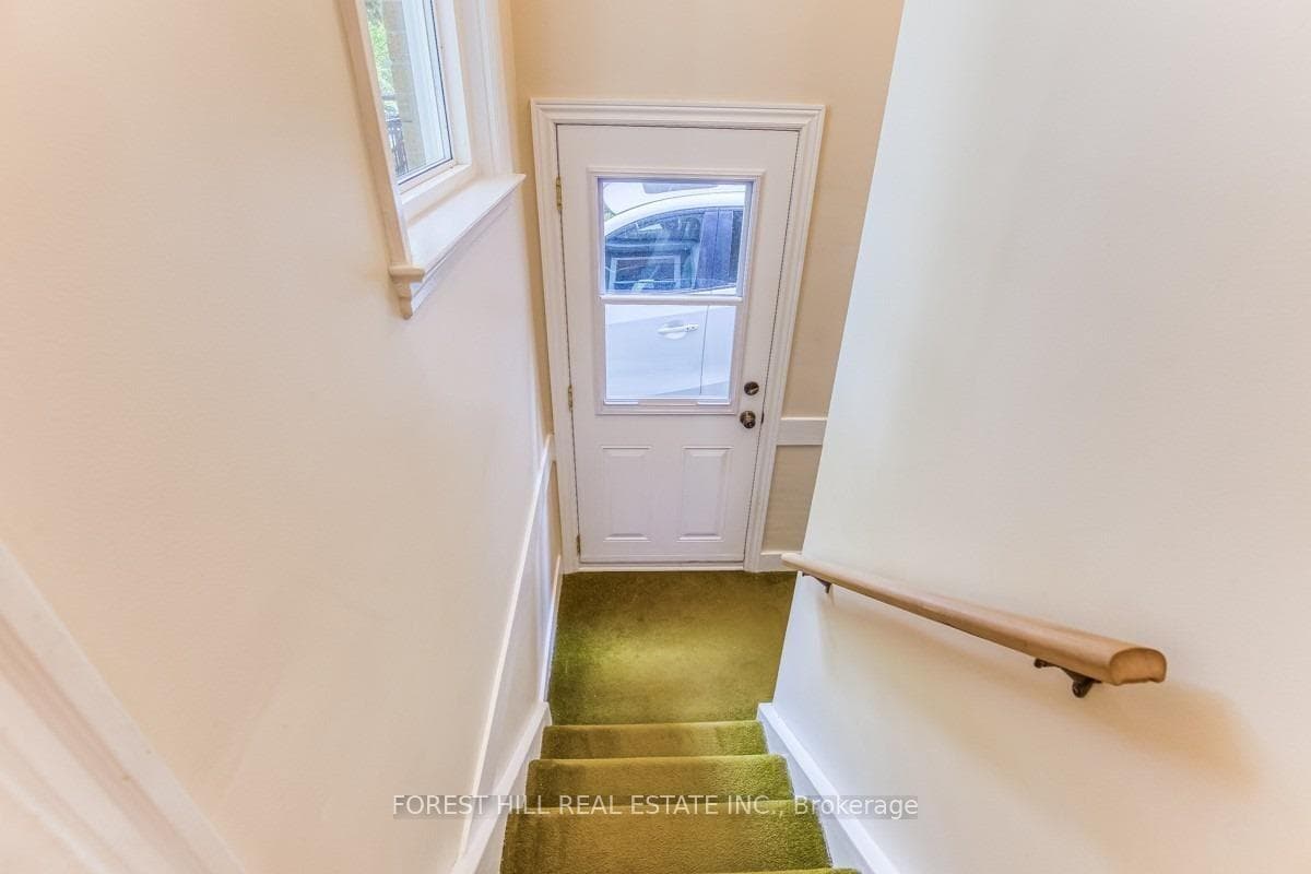 17 Ellis Gardens photo 17