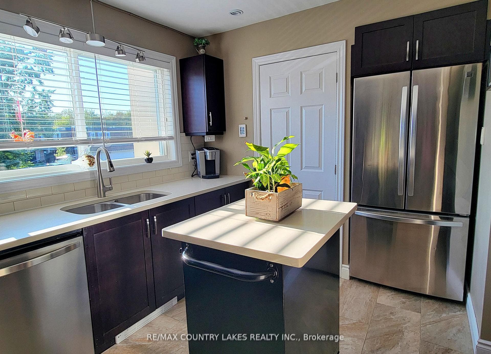 4 Paradise Boulevard Unit 11 photo 20