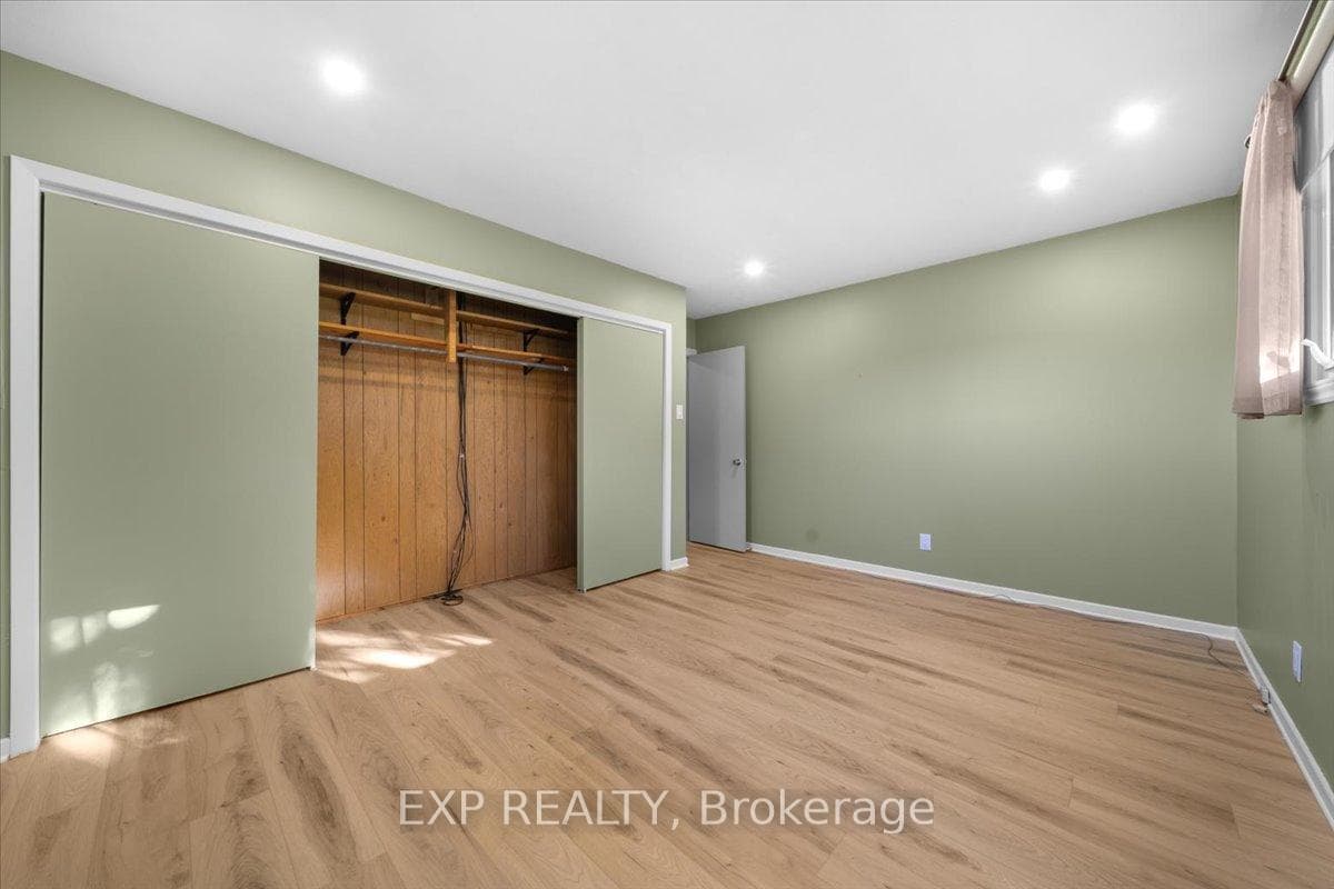 5 Hillview Circle photo 15