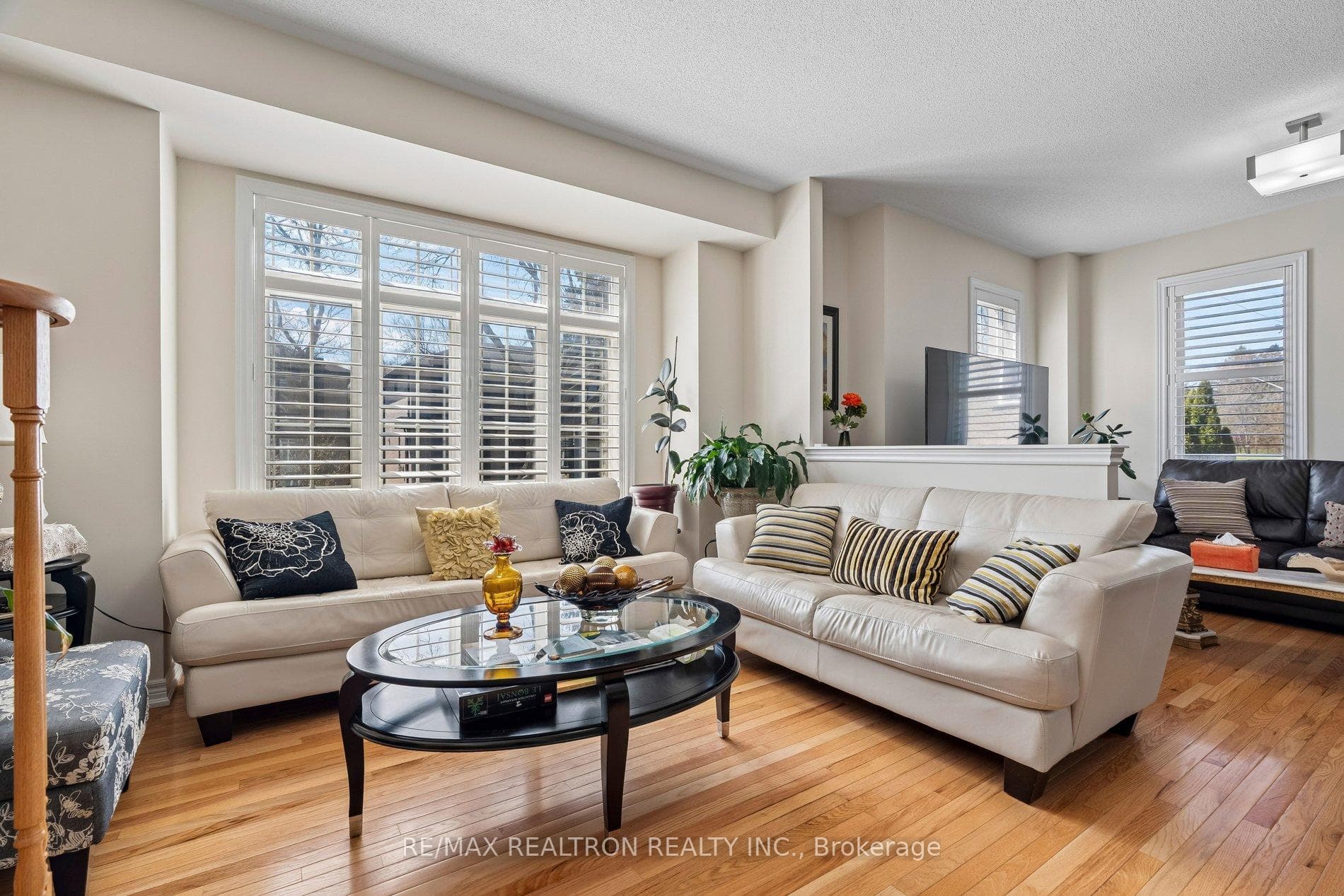 12 Dale Avenue photo 4