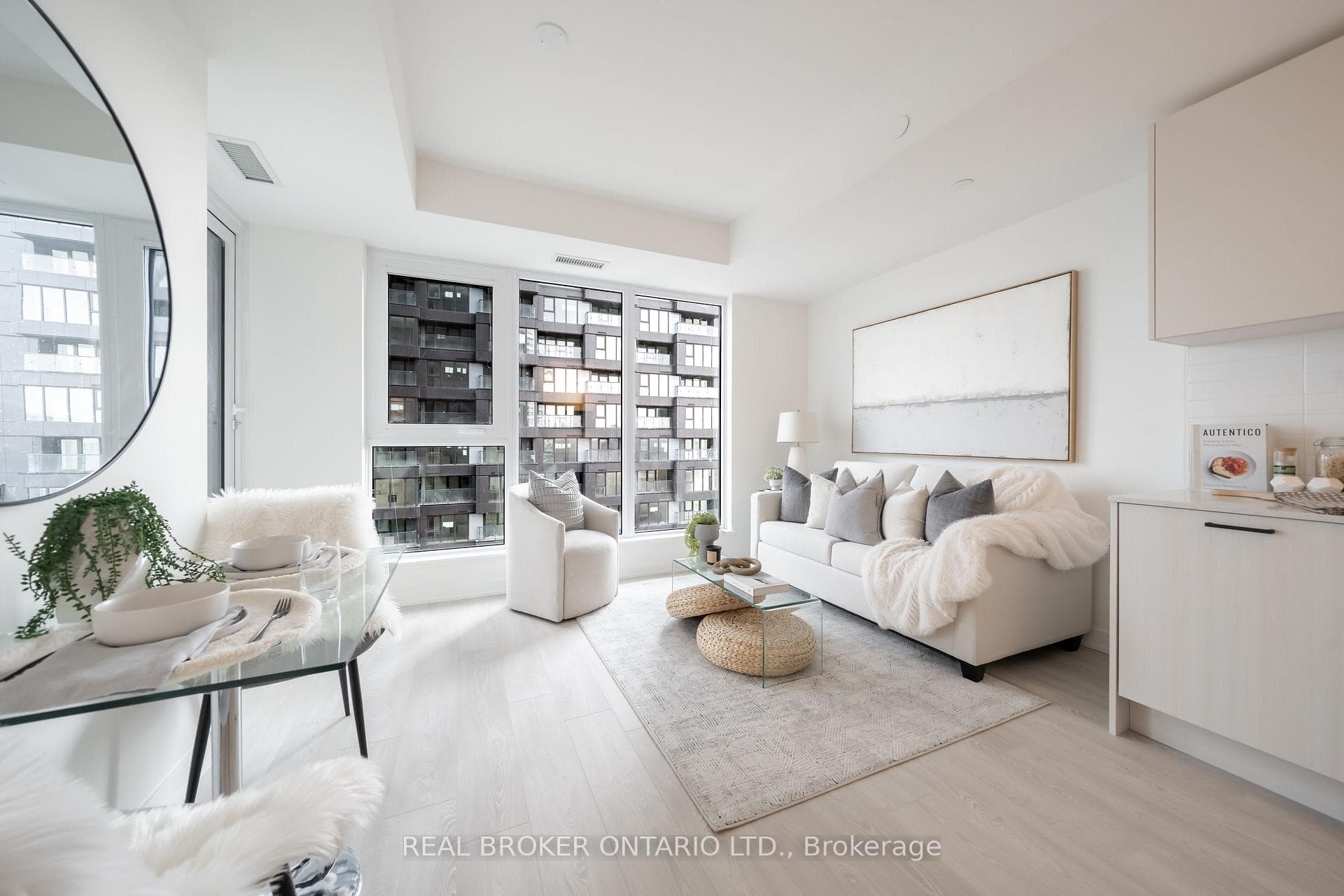 1 Quarrington Lane Unit 912 photo 5