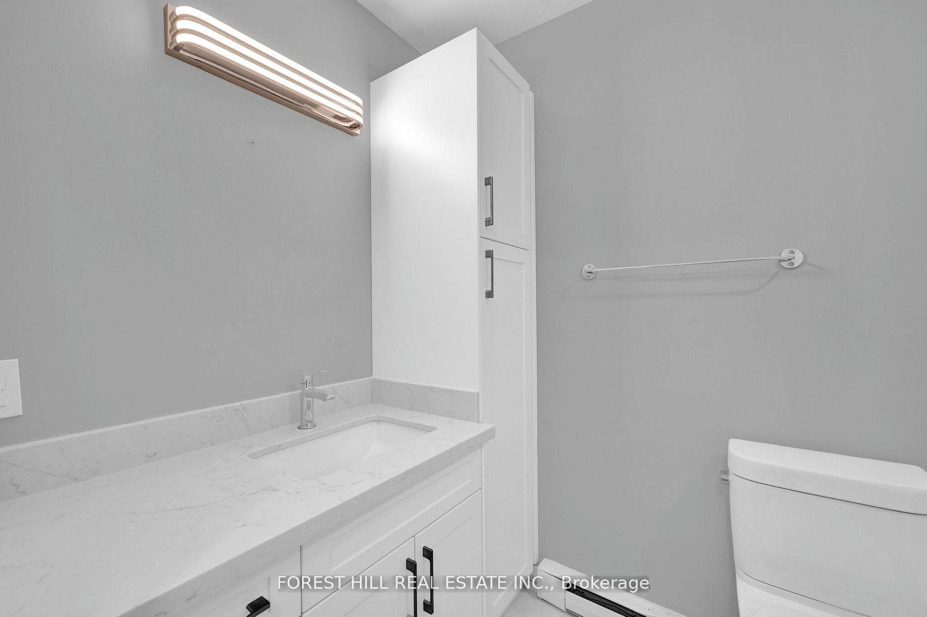 494 Elgin Street Unit 6 photo 9