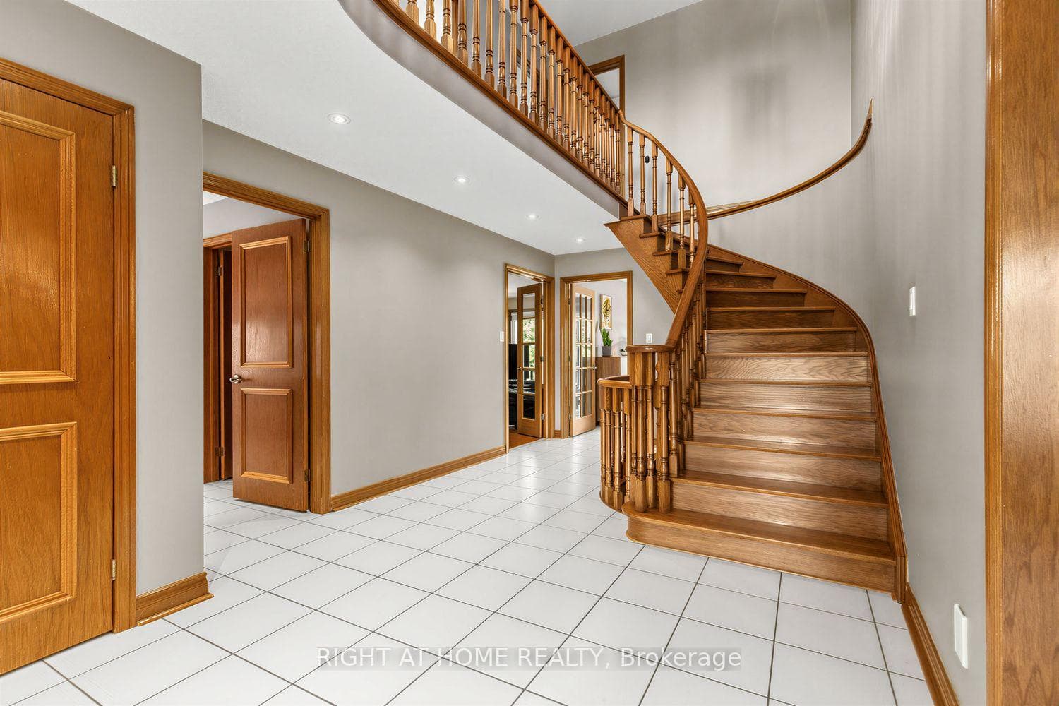 112 Belview Avenue photo 4